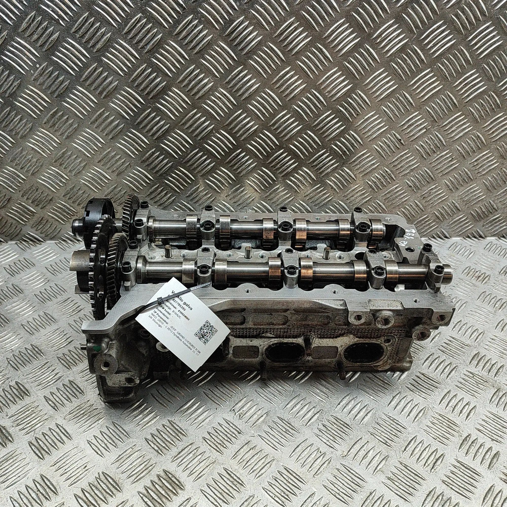Jeep Grand Cherokee (WK) Left Side Engine Head Left Side Engine Head — JEEP GRAND CHEROKEE (IV...