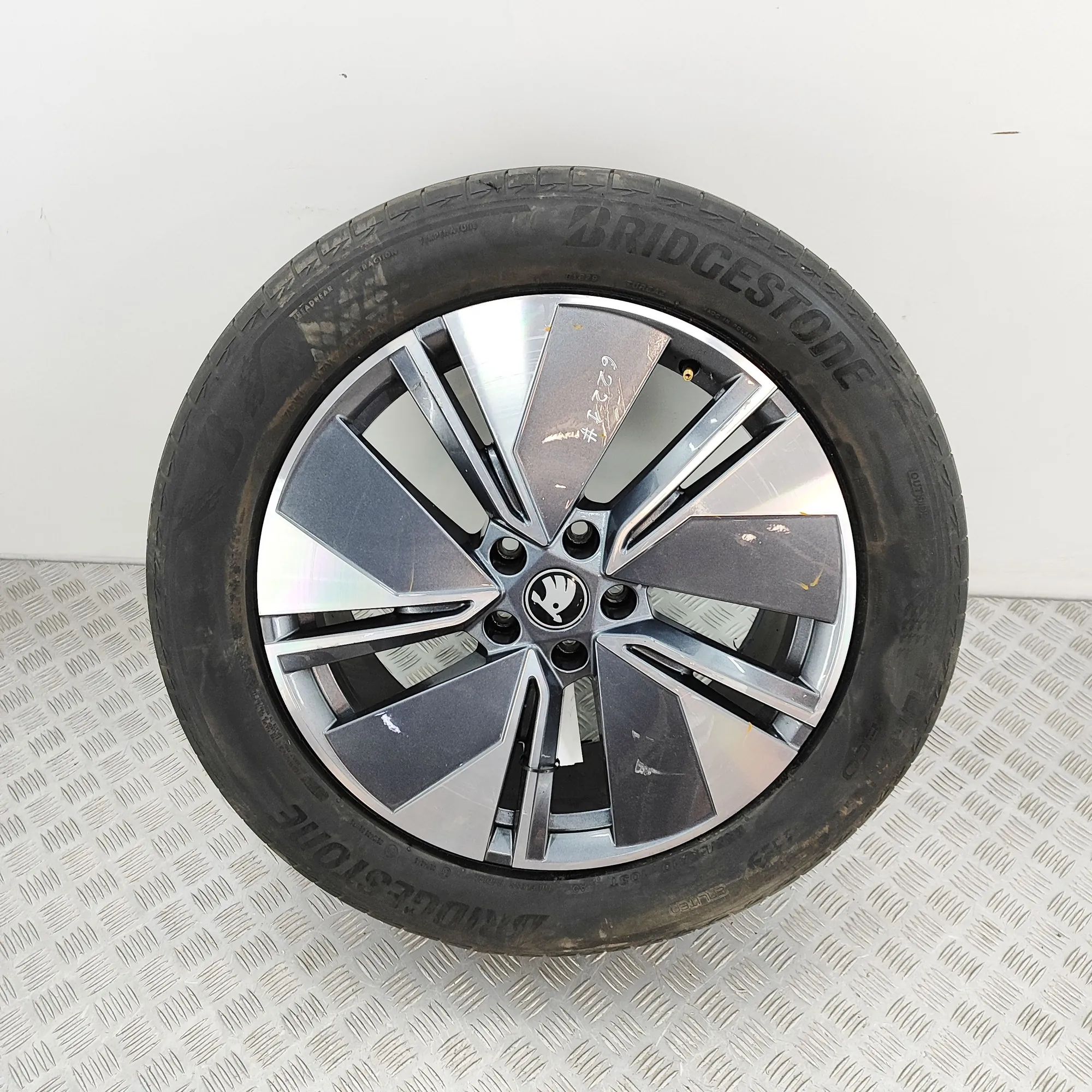 Skoda Elroq  Alloy Wheel Alloy wheel — SKODA ELROQ (2024-...) — 5LA60102...