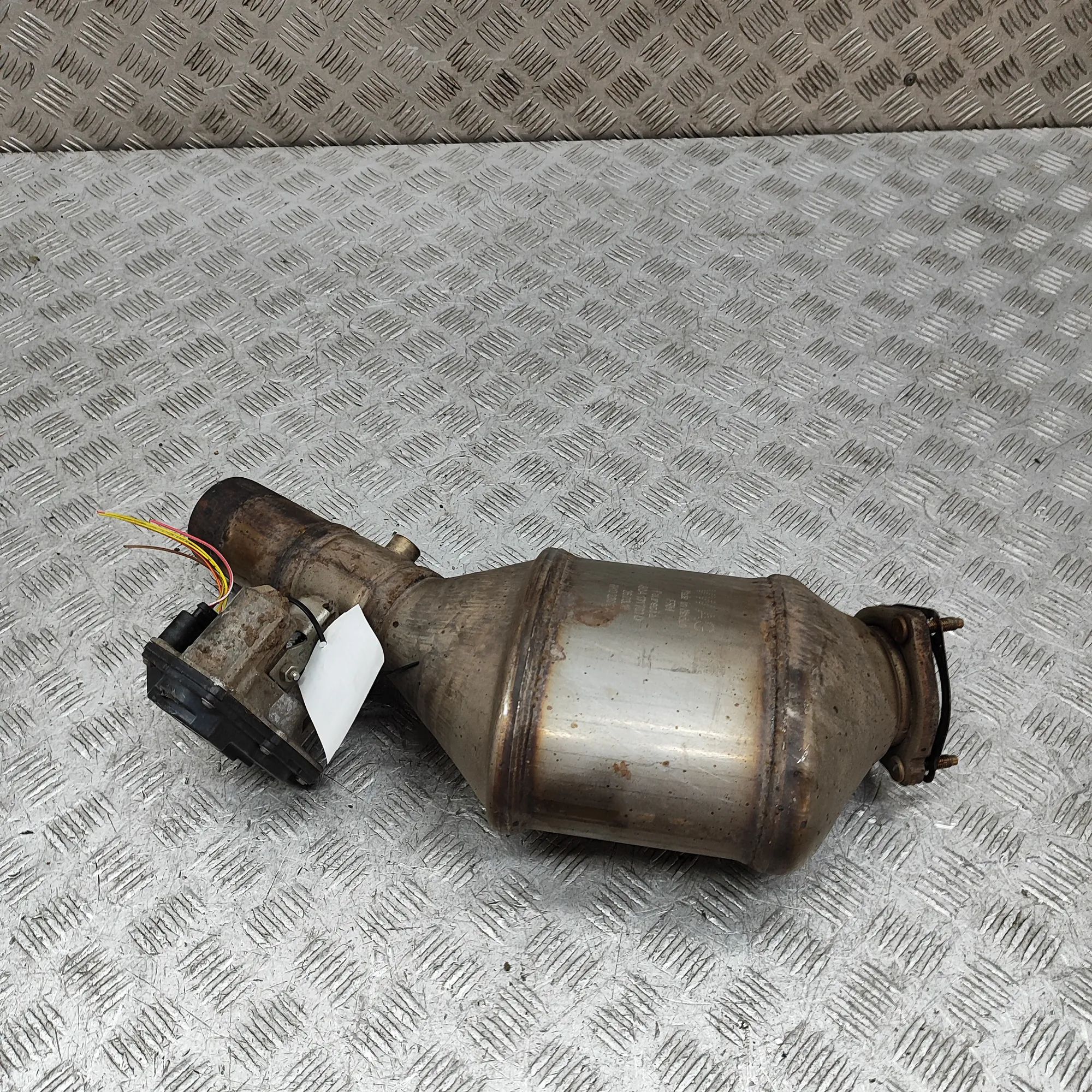 Audi Q5 (FY) katalysaattori Catalytic converter — AUDI Q5 (FY) (2016-...) —...