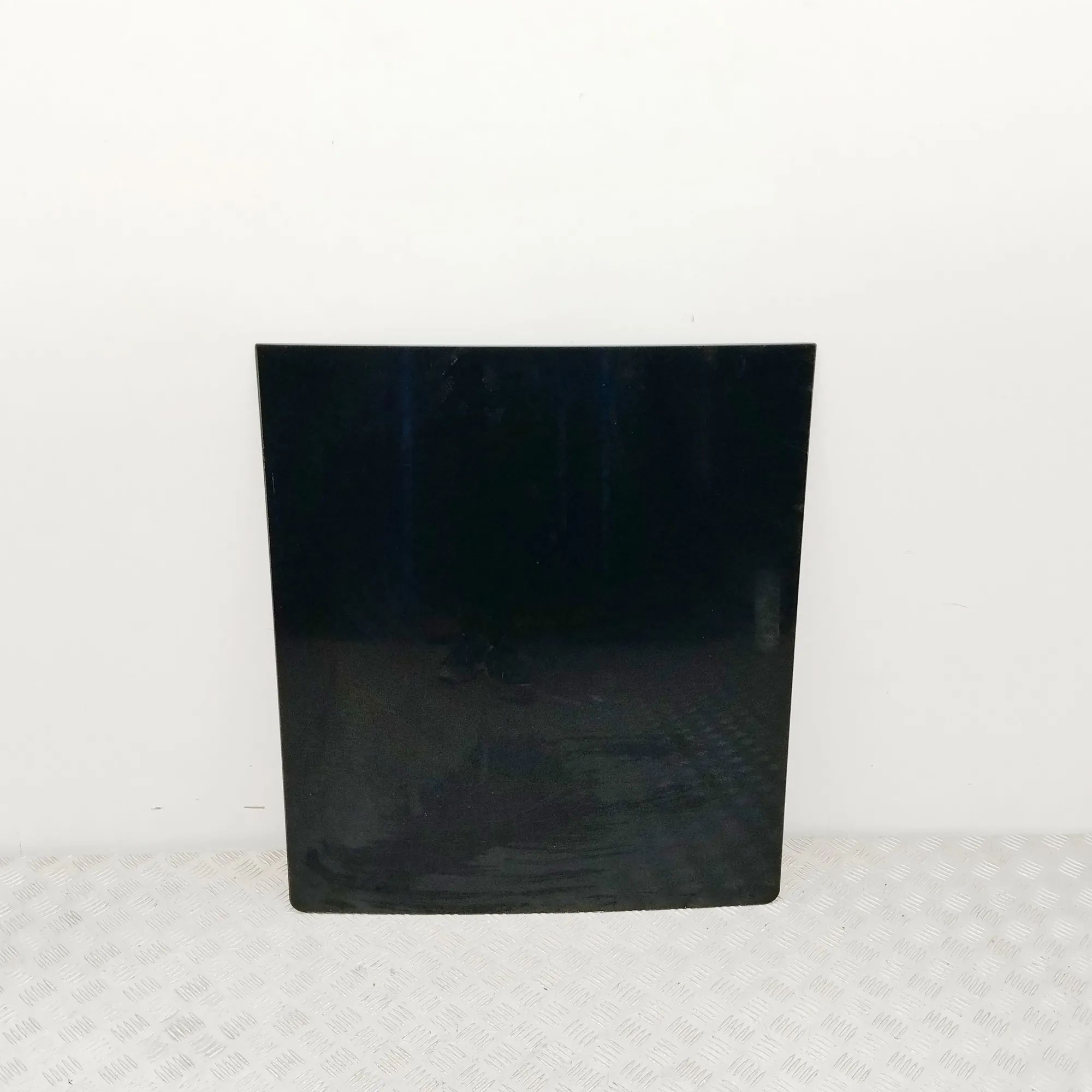 Peugeot Boxer Rear Right Side Body Window Rear Right Side Body Window — PEUGEOT BOXER (Mi...
