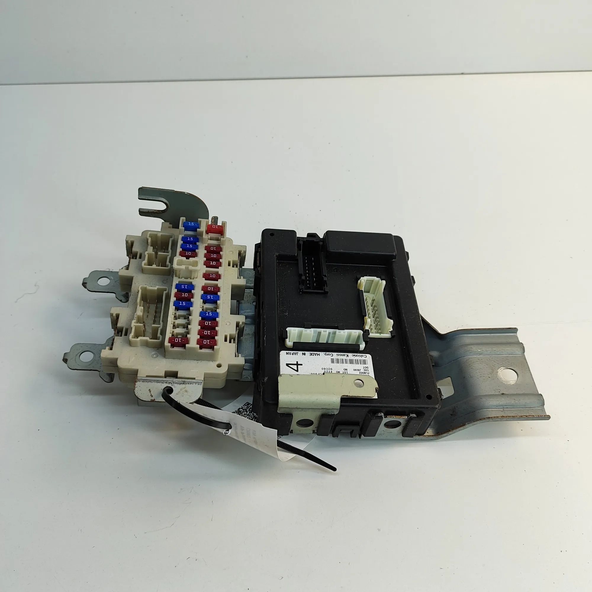Nissan 350Z Comfort Control Unit Comfort Control Unit — NISSAN 350 (Z Coupe Z33)...