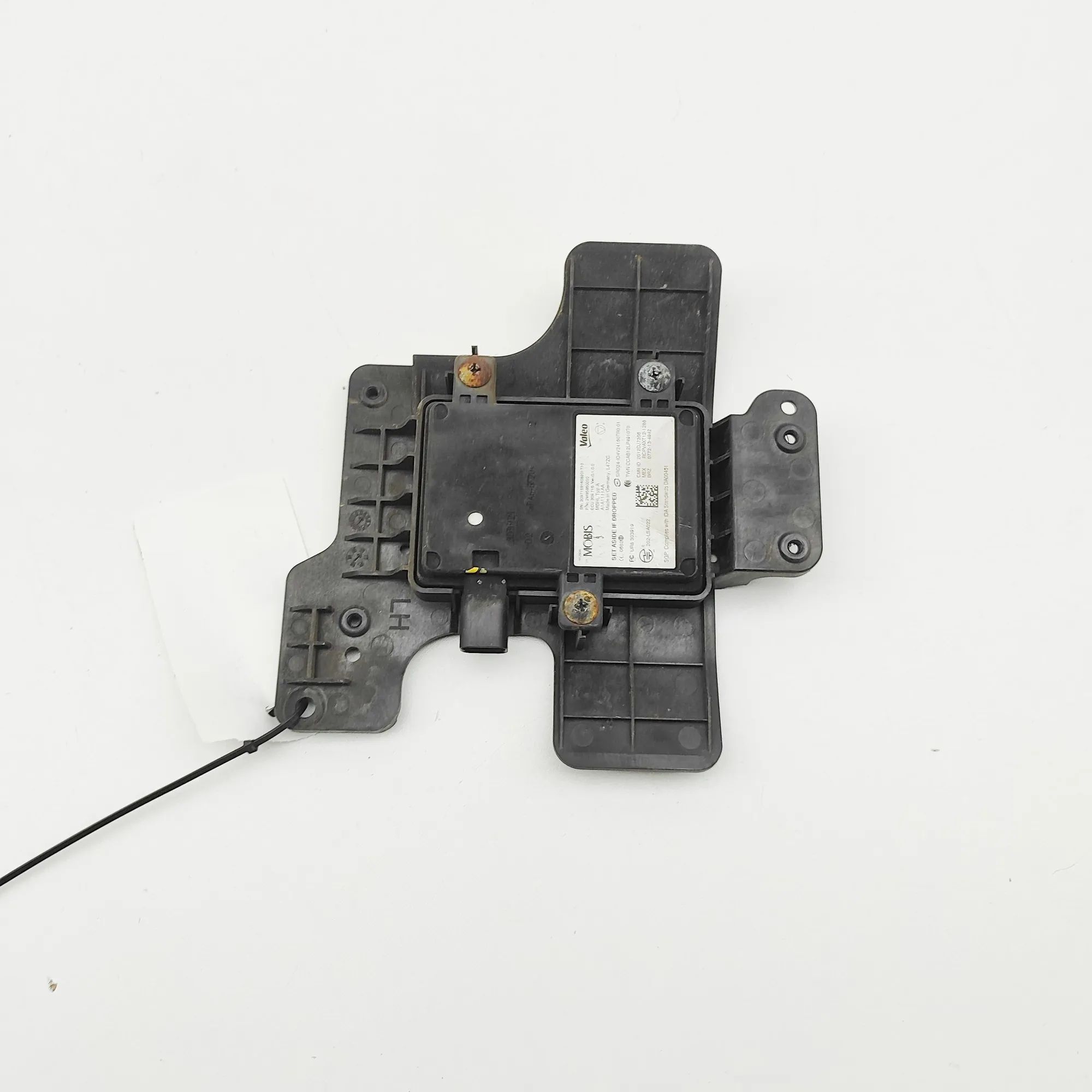 Hyundai Santa Fe Blind Spot Control Module Blind Spot Control Module — HYUNDAI SANTA (FÉ I...