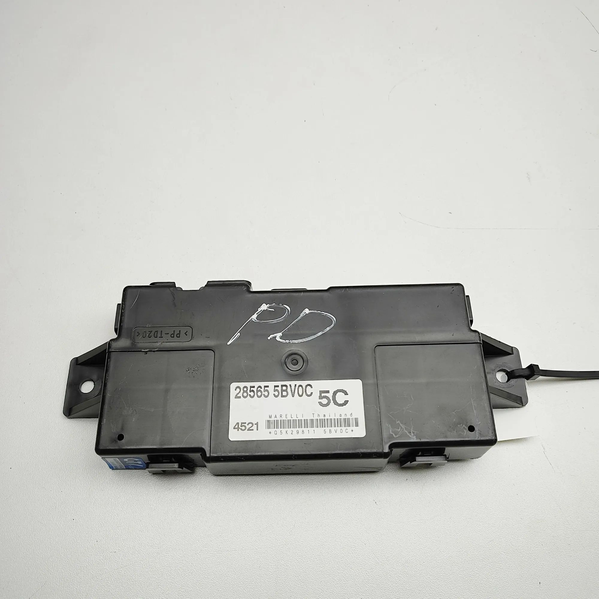 Nissan Ariya Front Right Seat Control Unit Front Right Seat Control Unit — NISSAN ARIYA (F...