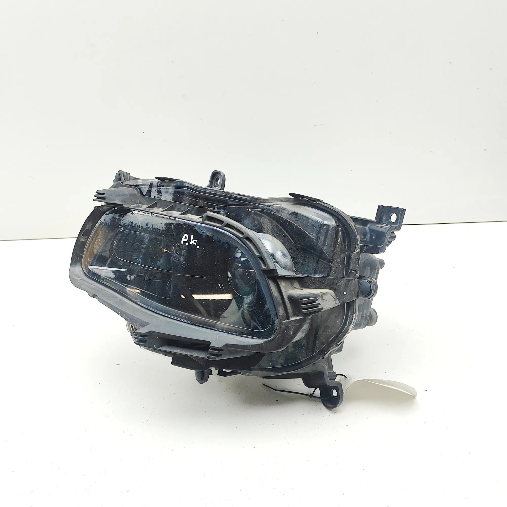 Jeep Cherokee (KL) Front Left Headlight Front Left Headlight — JEEP CHEROKEE (KL) (2013...