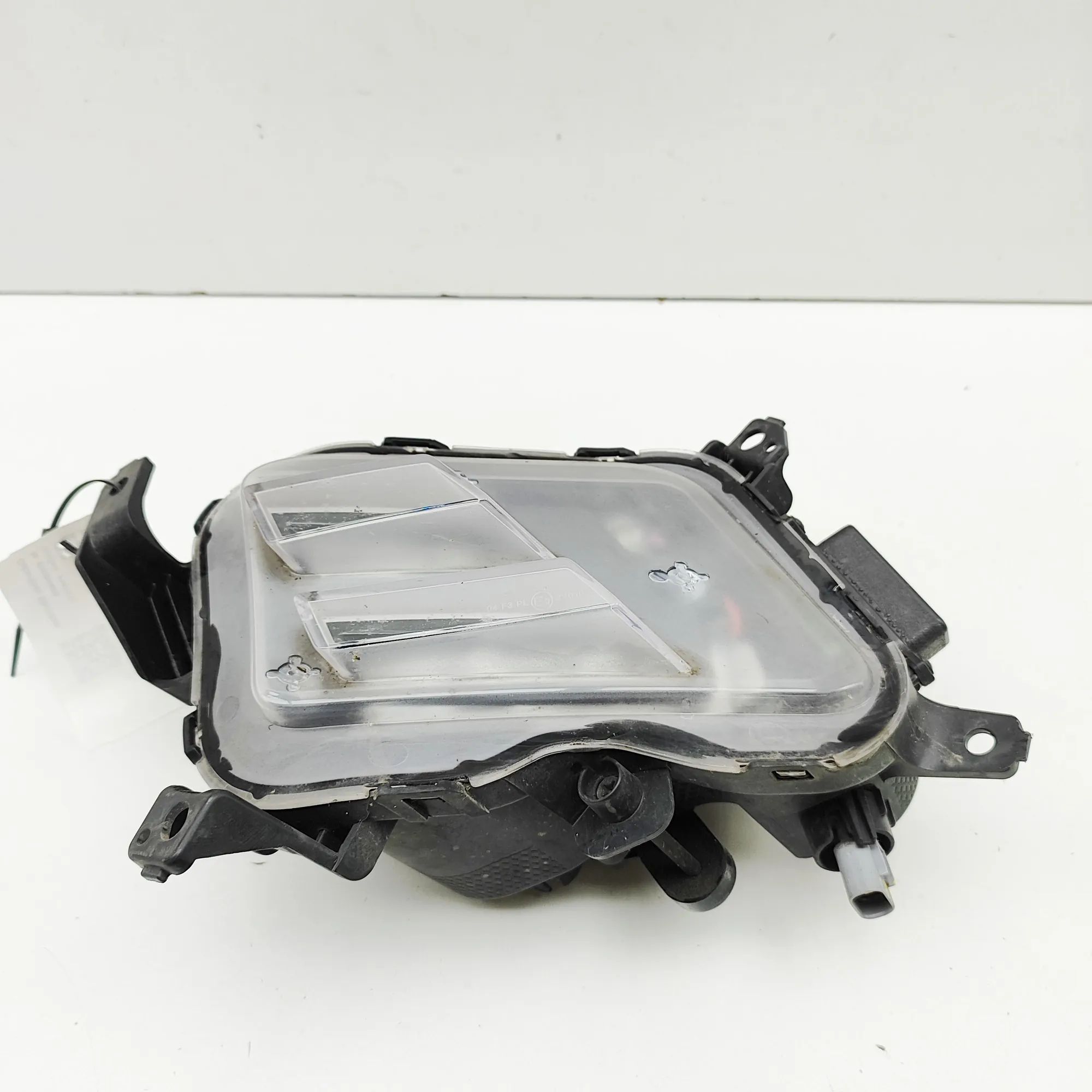 Kia Sportage Front Left Fog Light Front Left Fog Light — KIA SPORTAGE (V NQ5) (20...
