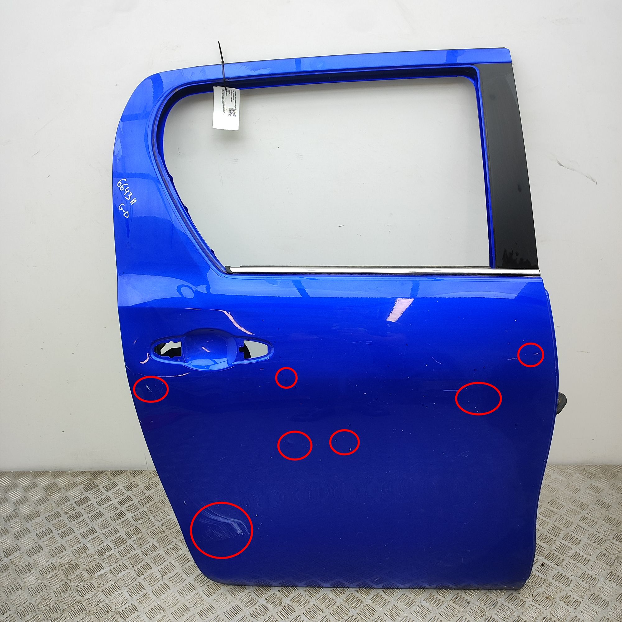 Toyota Hilux Door — rear right Door — rear right — TOYOTA HILUX (VIII Pick-up ...