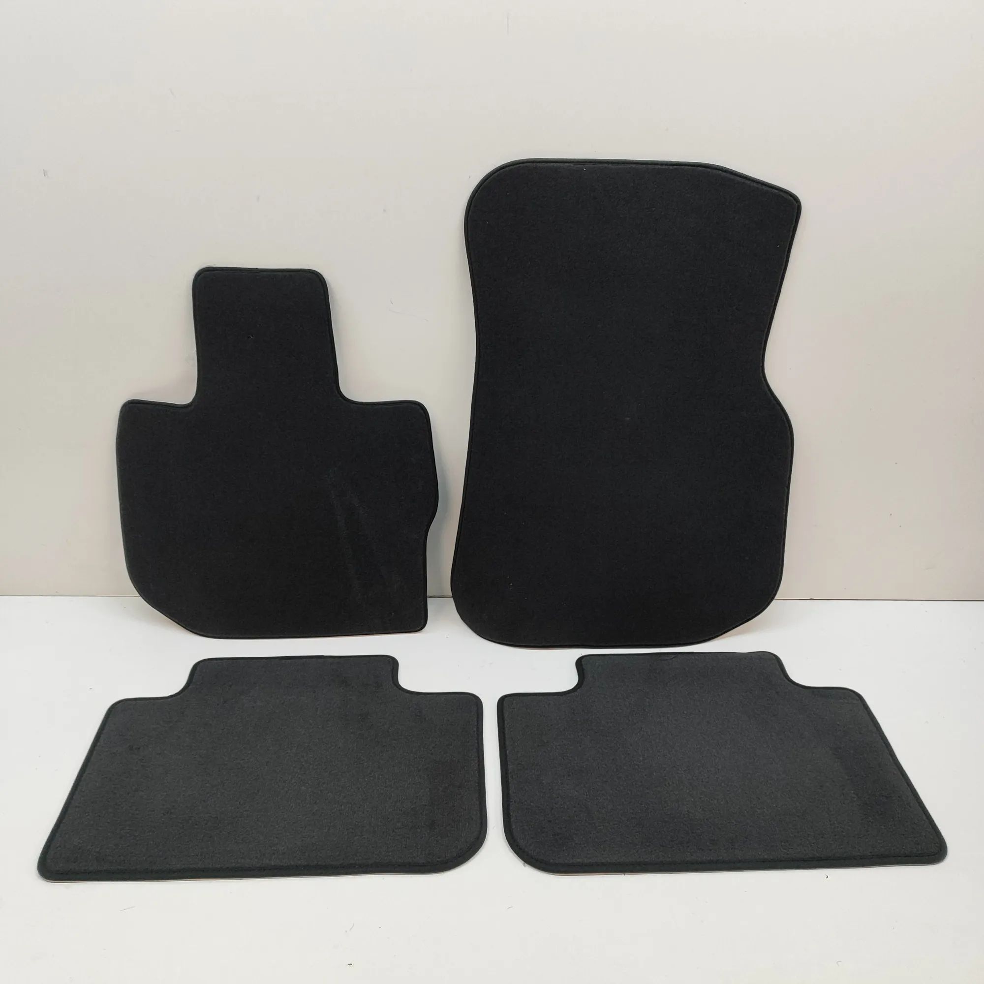 BMW X4 (F26) Floor Mat Set