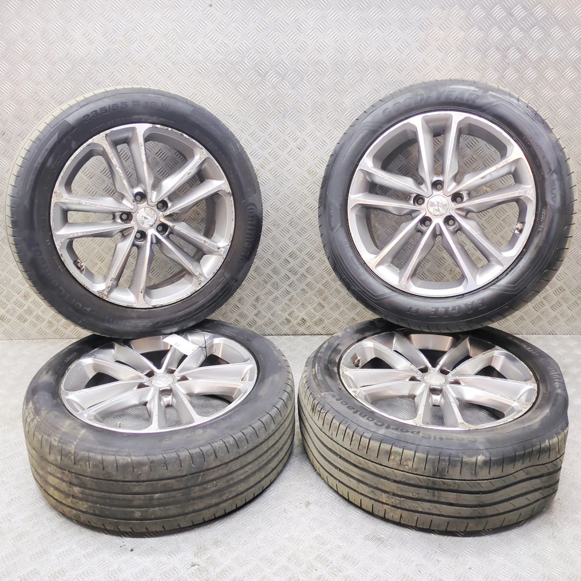 Hyundai Santa Fe Alloy Wheel Set Alloy wheel set — HYUNDAI SANTA (FÉ III DM) (20...