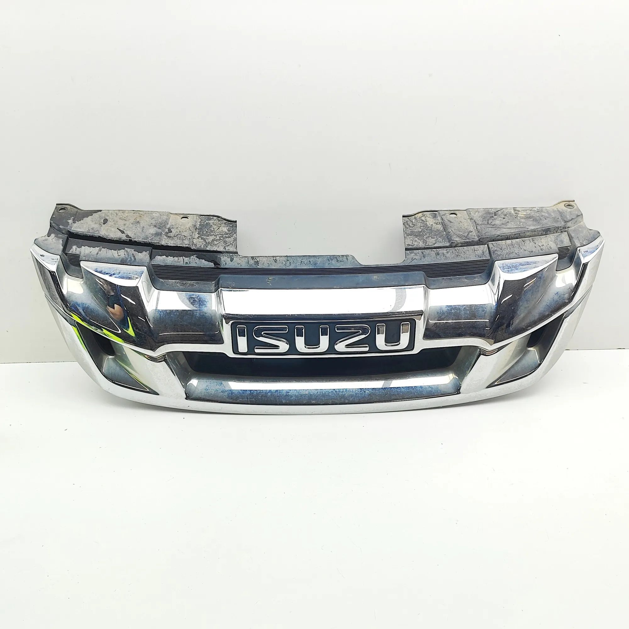 Isuzu D-Max Radiator Grille Radiator grille — ISUZU D-MAX (II TFR, TFS) (20...