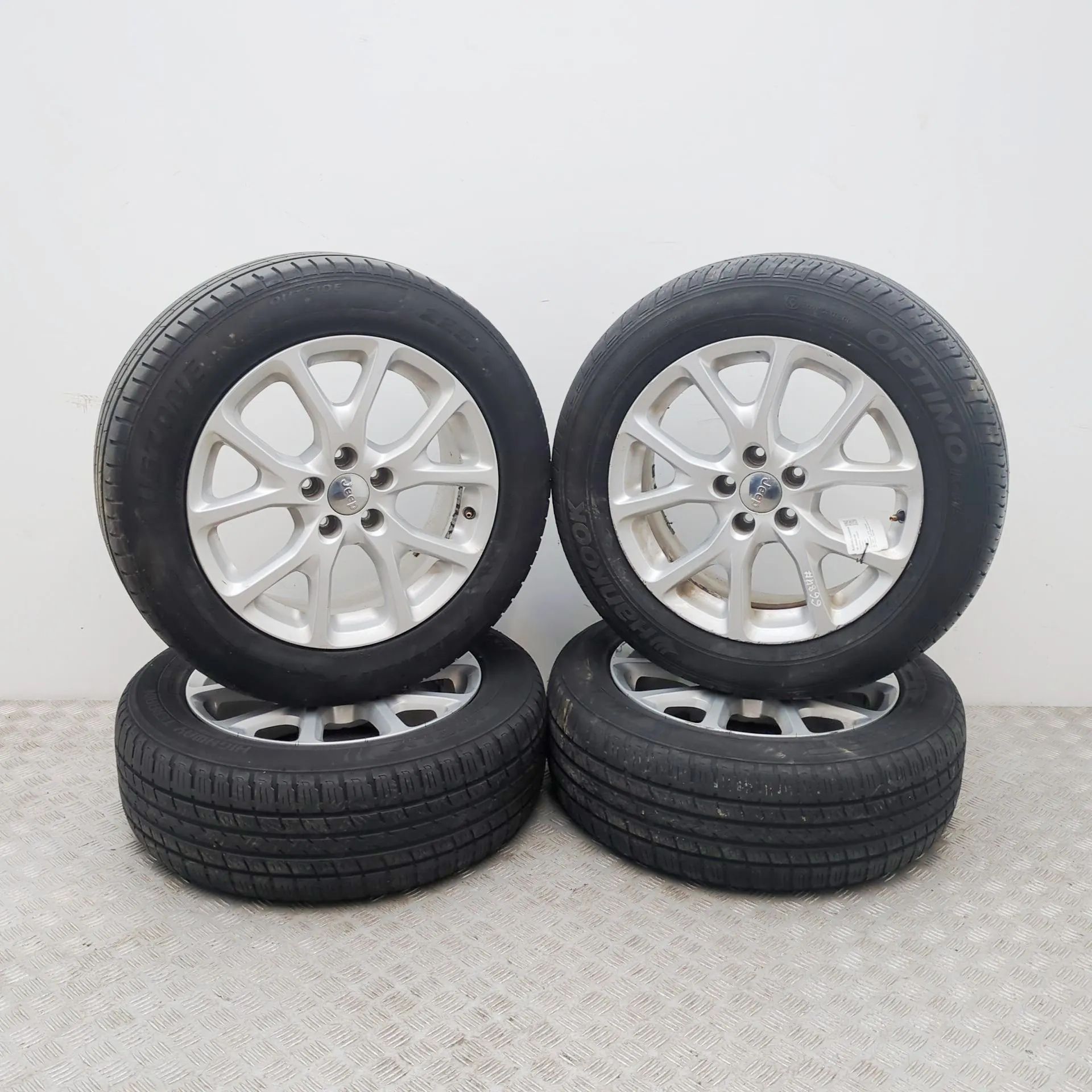 Jeep Cherokee (KL) Alloy Wheel Set Alloy wheel set — JEEP CHEROKEE (KL) (2013-PRES...
