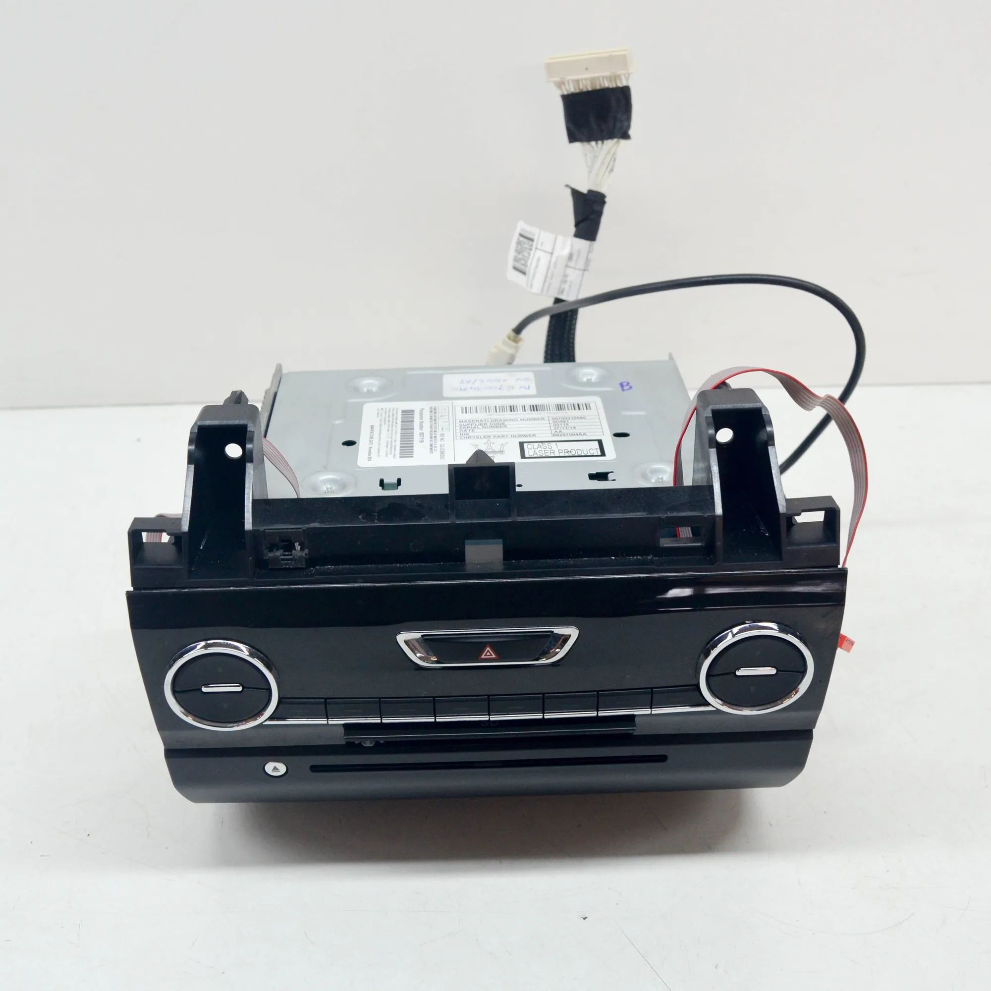 Maserati Ghibli Radio/CD head unit Radio/CD head unit — MASERATI GHIBLI (M157) (20...