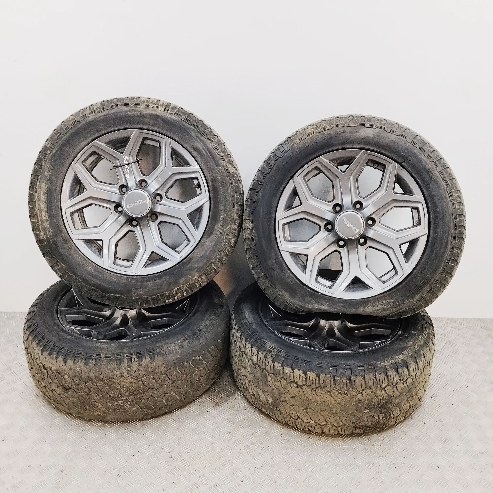 Isuzu D-Max Alloy Wheel Set Alloy wheel set — ISUZU D-MAX (II TFR, TFS) (20...