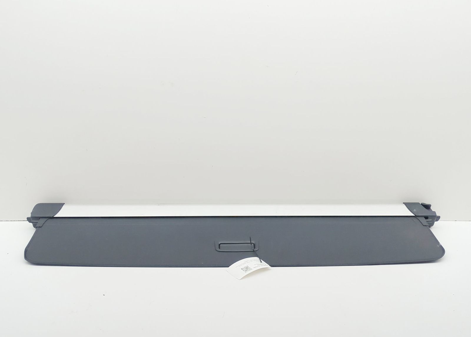 Land Rover Range Rover Sport (L494) Retractable luggage cover Retractable luggage cover — LAND ROVER RANGE RO...