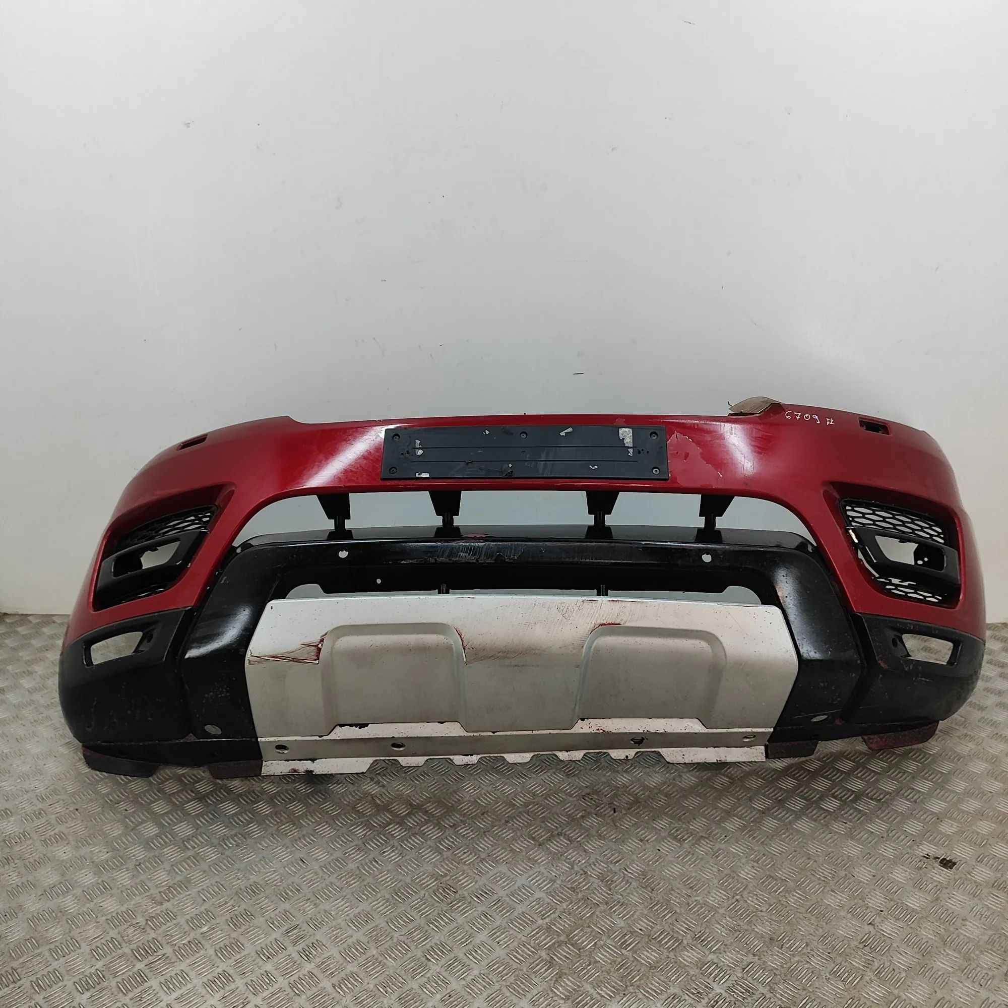Land Rover Range Rover Sport (L494) front bumper Front bumper — LAND ROVER RANGE ROVER SPORT (II...
