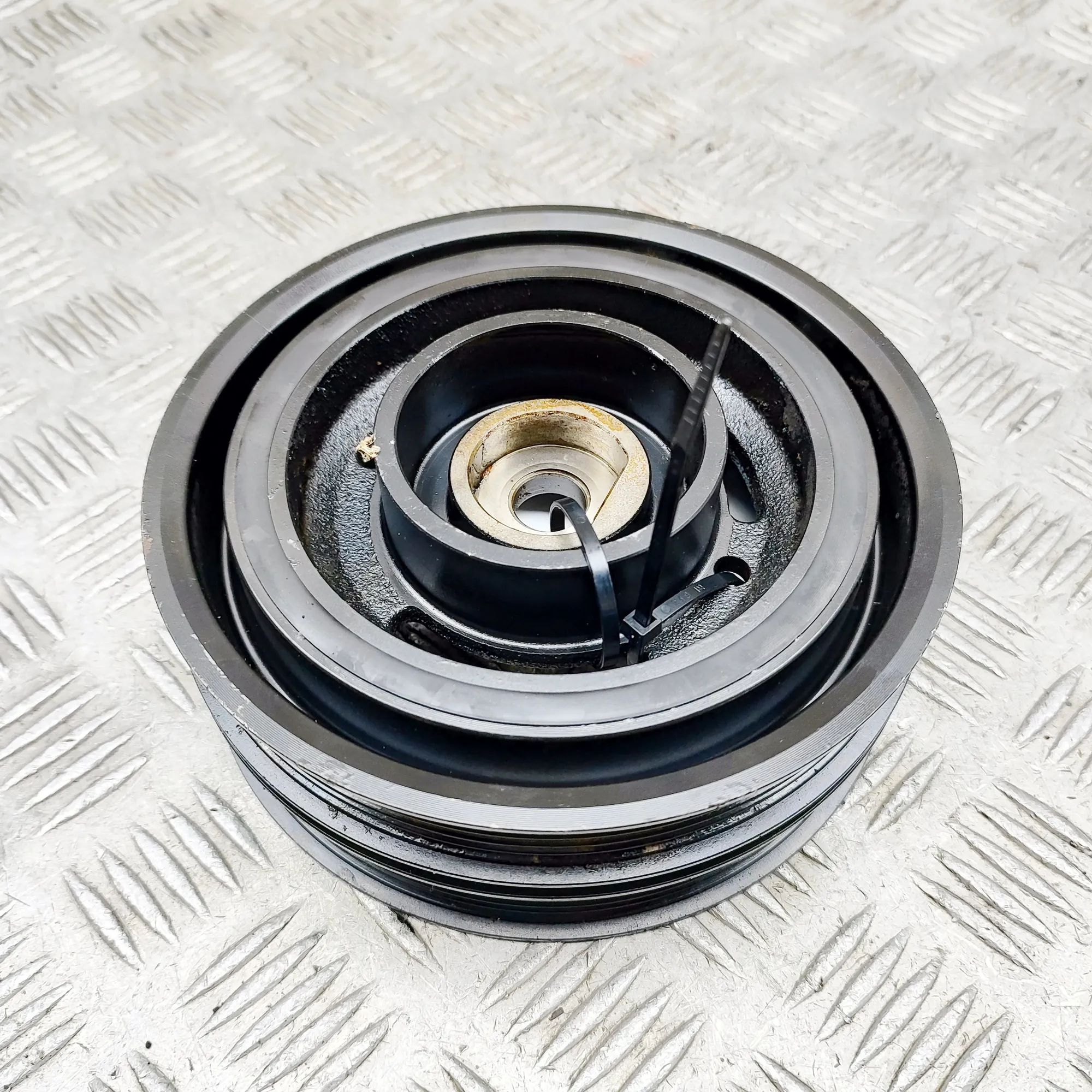 Land Rover Range Rover (L405) Kampiakselin hihnapyörä Crankshaft pulley — LAND ROVER RANGE ROVER (IV ...