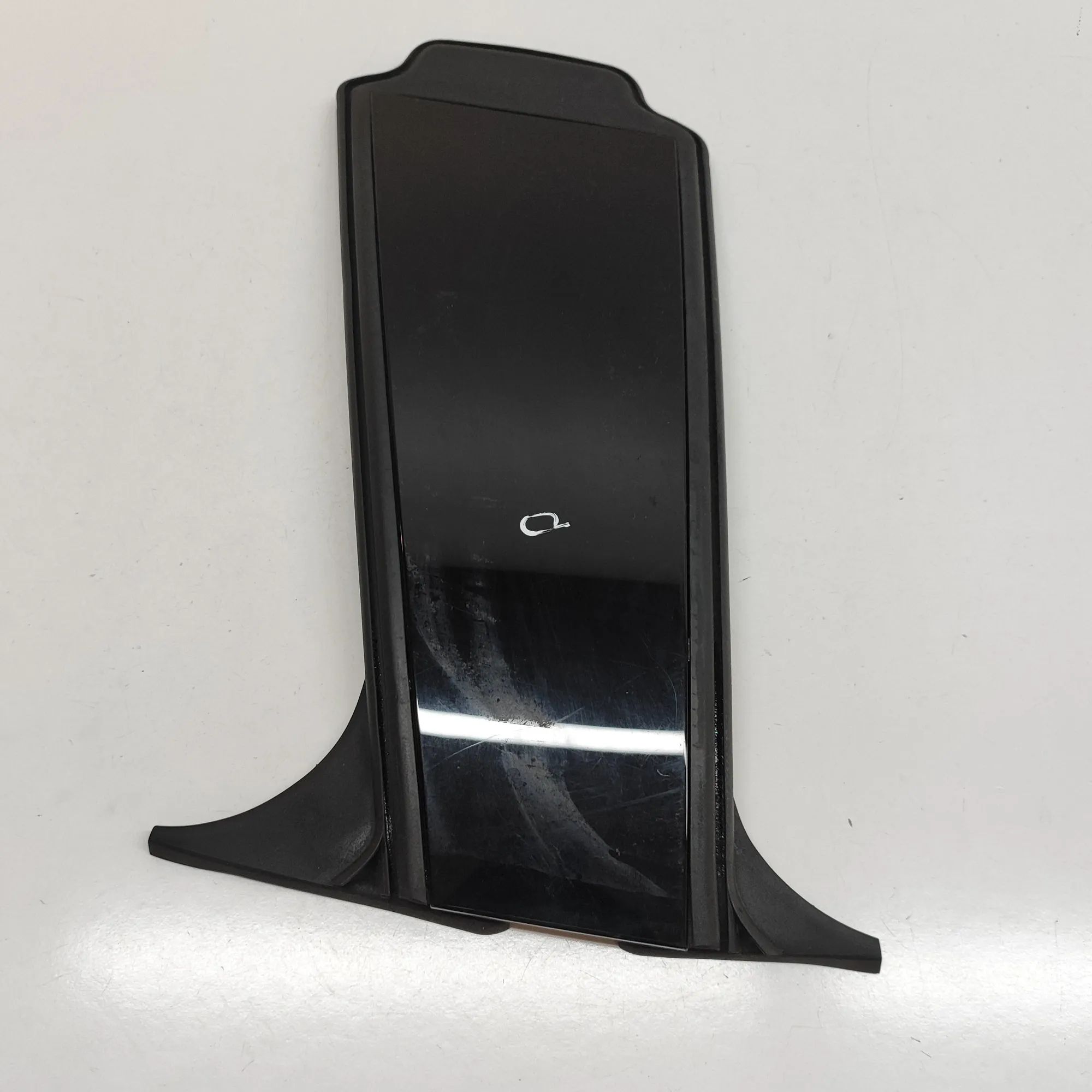 BMW 8 (G15) Vertical door trim — front right Vertical door trim — front right — BMW 8 Gran C...