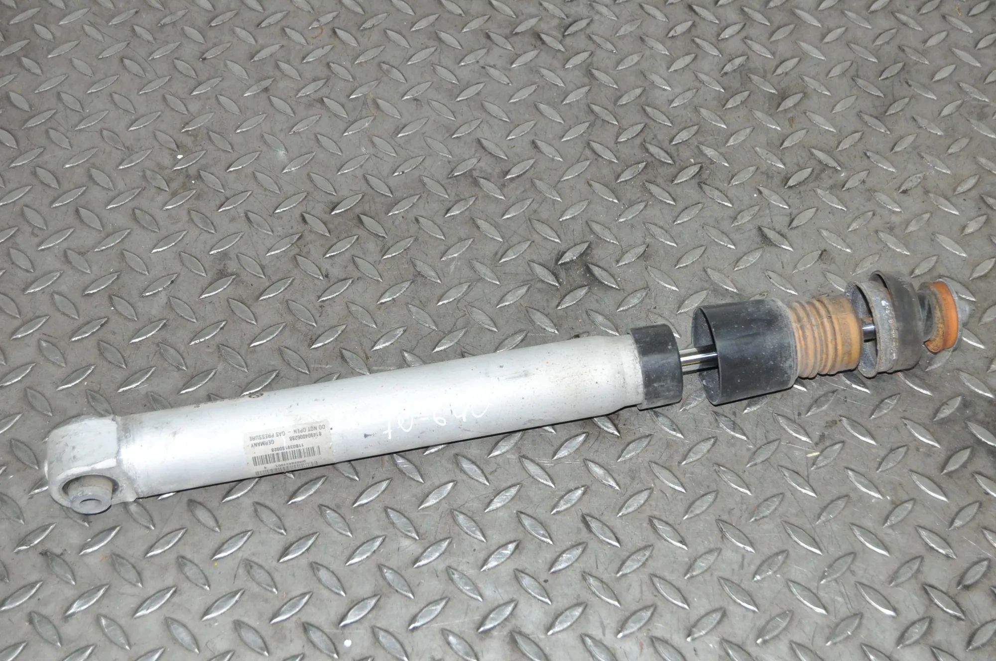 BMW 3 (E90 / E91 / E92 / E93) Rear Left Shock Absorber