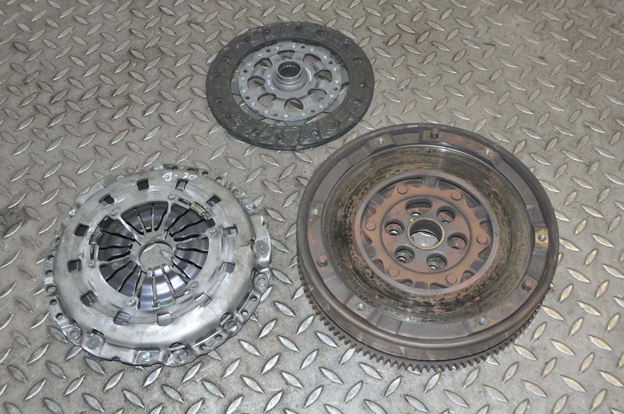 BMW 3 (E46) sankabos komplektas