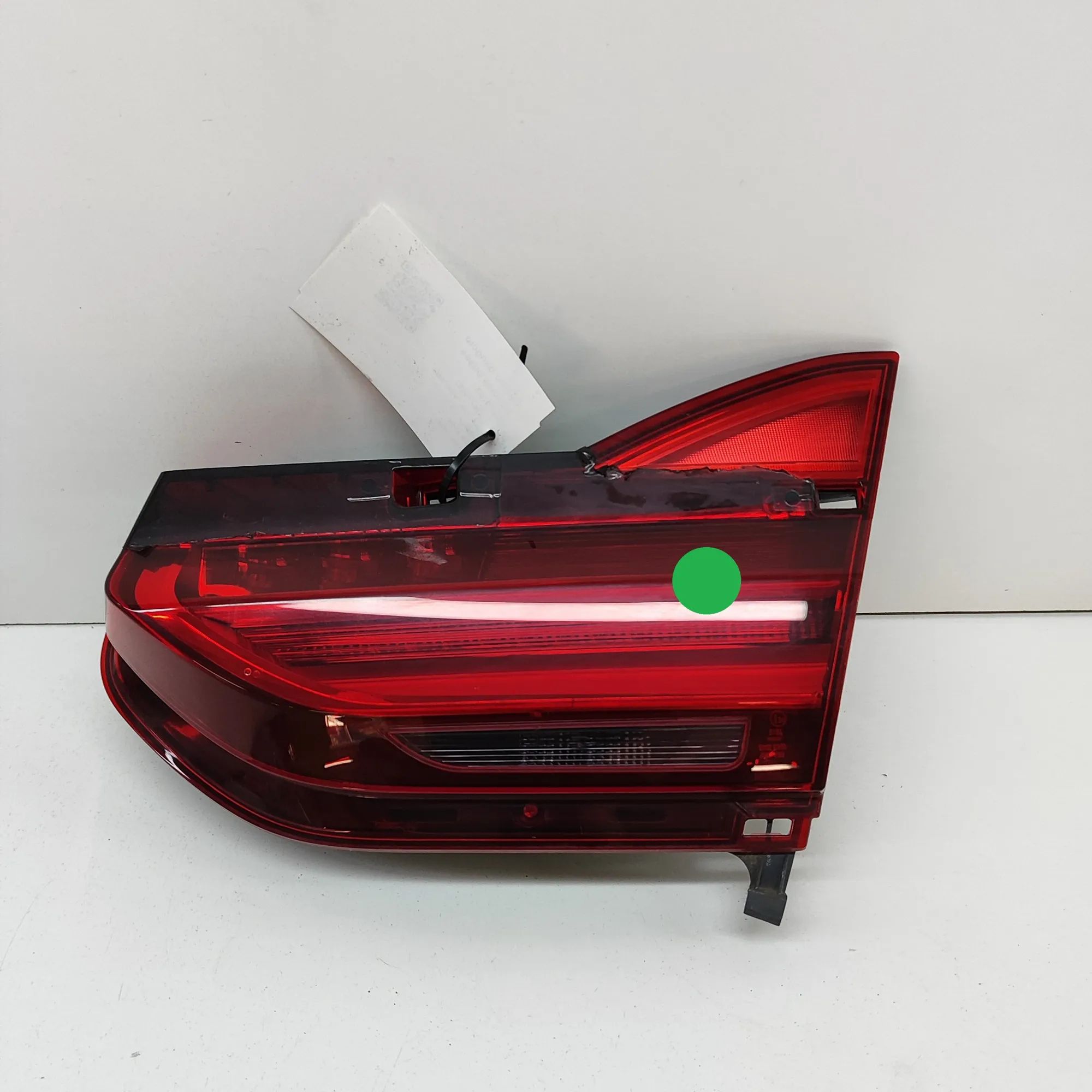 BMW 7 (F01 / F02 / F03 / F04) Right Side Tailgate Tail Light