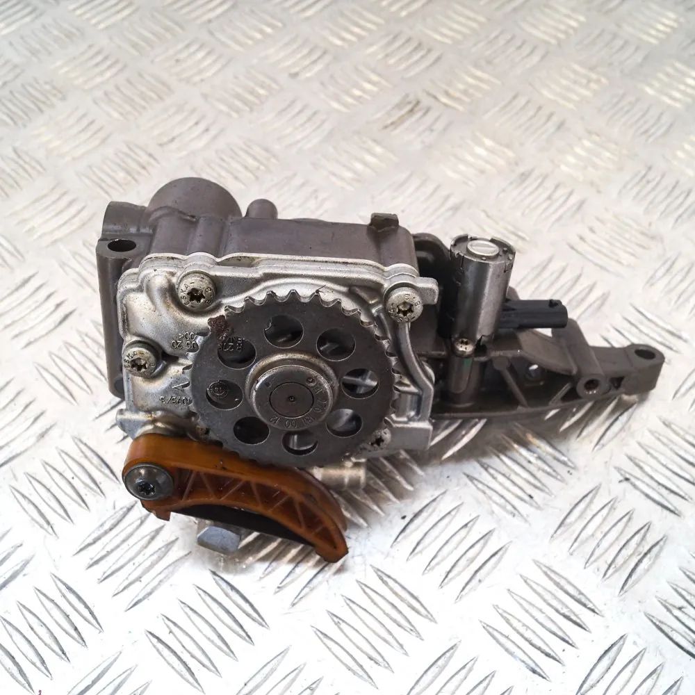 Mercedes-Benz GLK (X204) Oil Pump Oil pump — MERCEDES BENZ GLK X204 (2008-PRESENT...