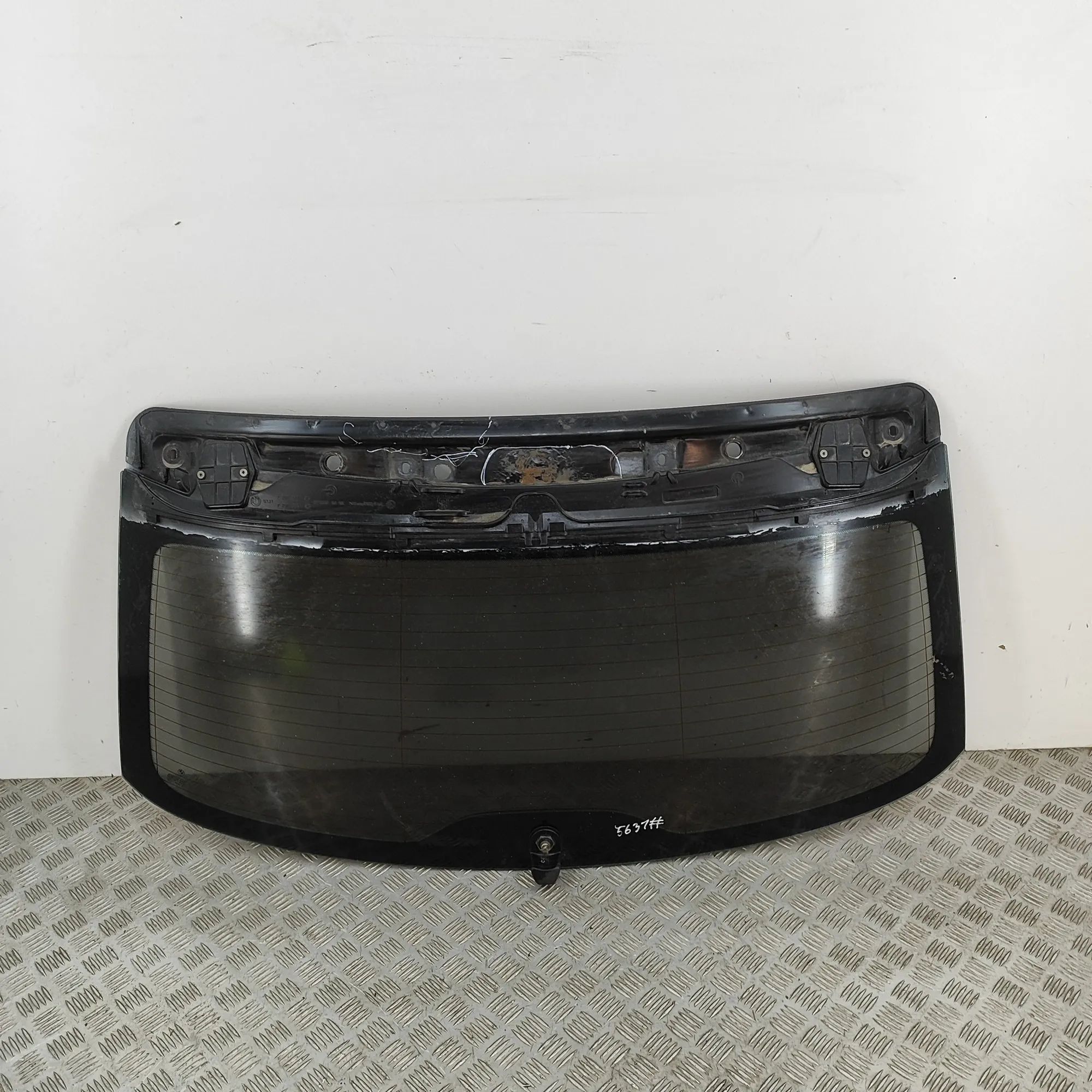 BMW 5 (F10 / F11) Tailgate Window Glass