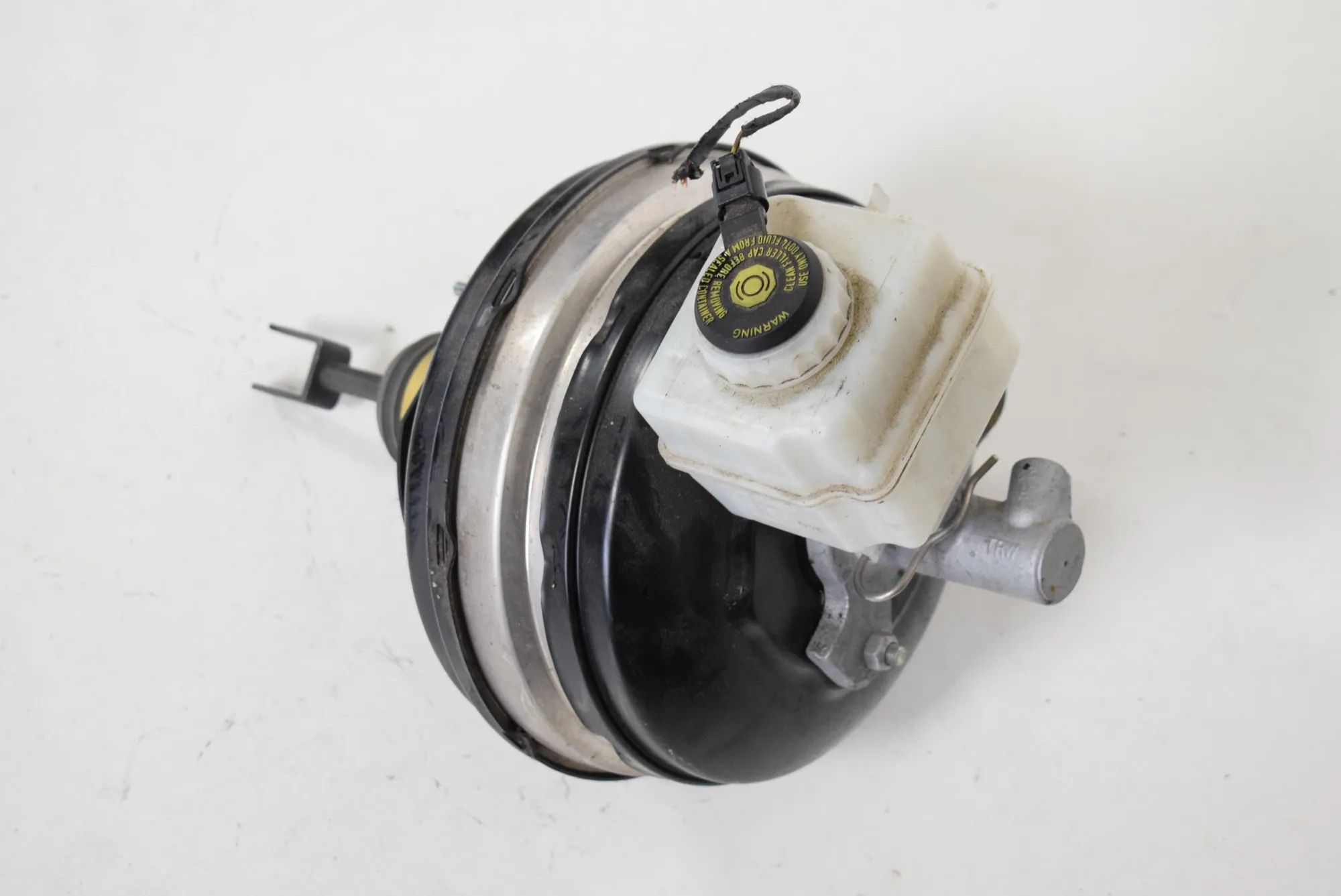 BMW 7 (F01 / F02 / F03 / F04) Brake Servo Booster