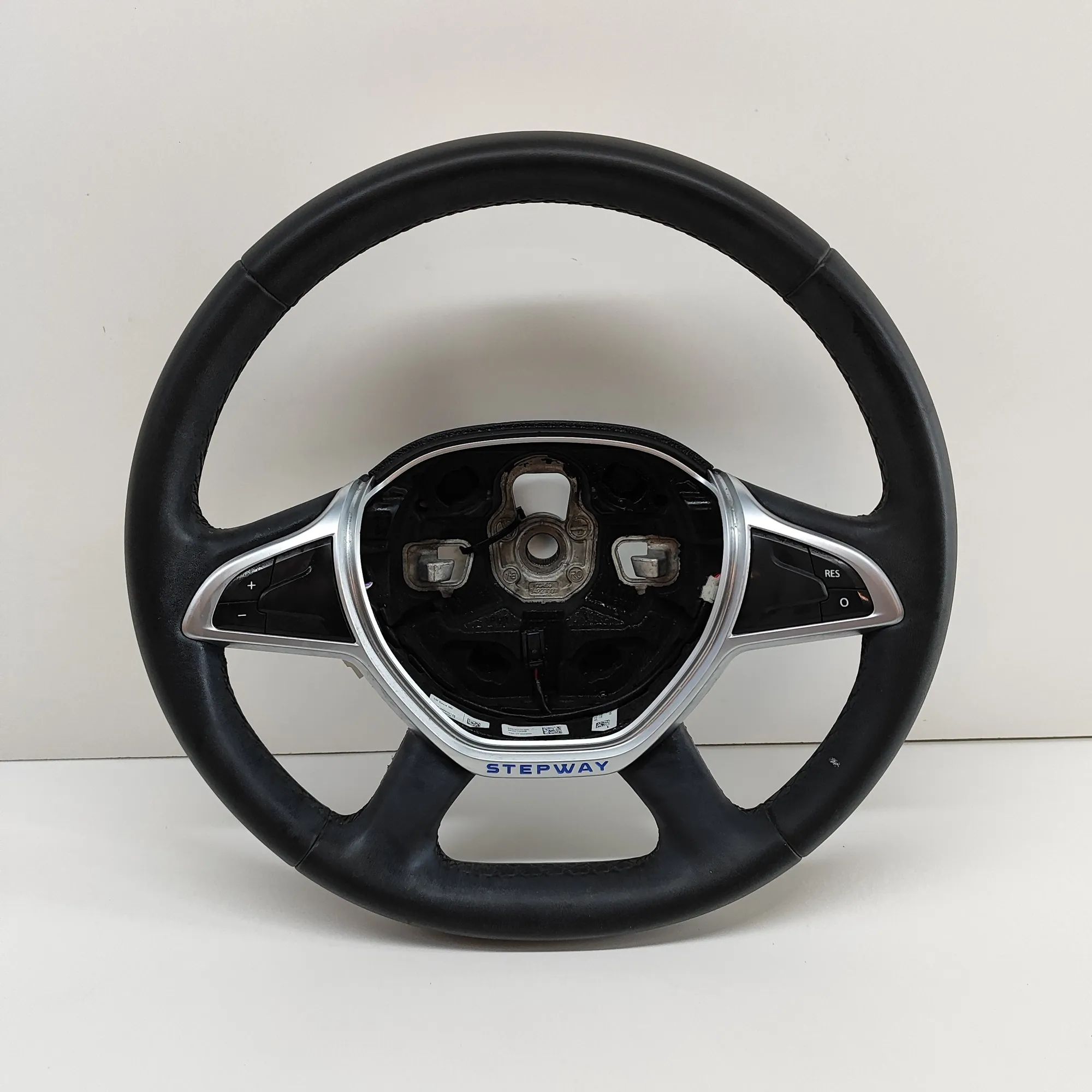 Dacia Sandero steering wheel