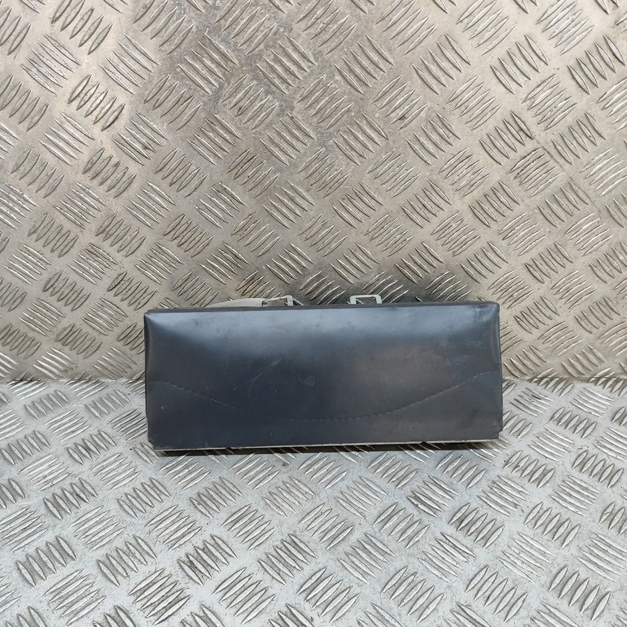 Seat Leon Knee Safety Bag SRS Knee Safety Bag SRS — SEAT LEON ST 5F8 (2013-20...
