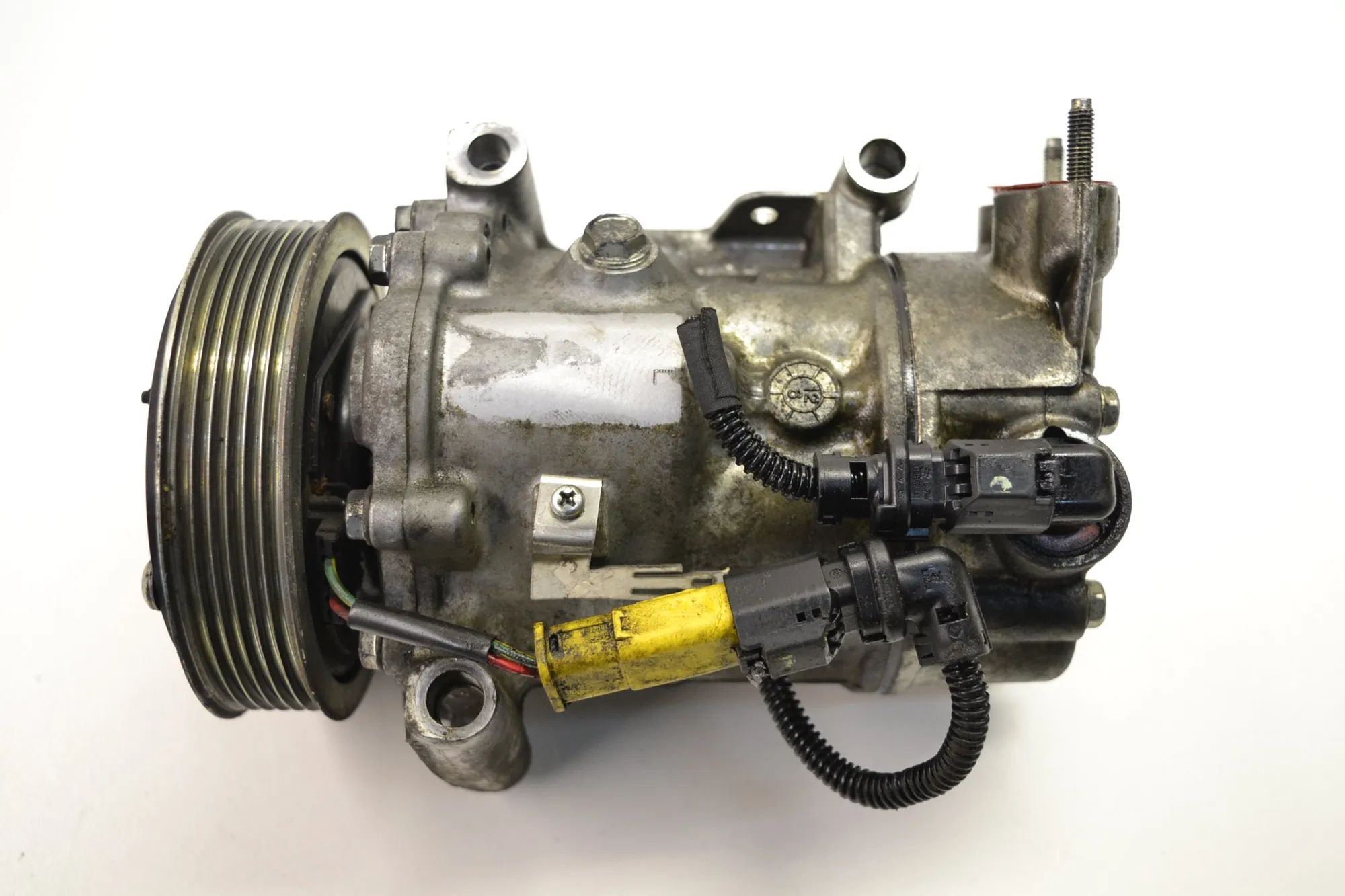 Peugeot 308 Air-conditioning compressor Air-conditioning compressor — PEUGEOT 308 4A_, ...
