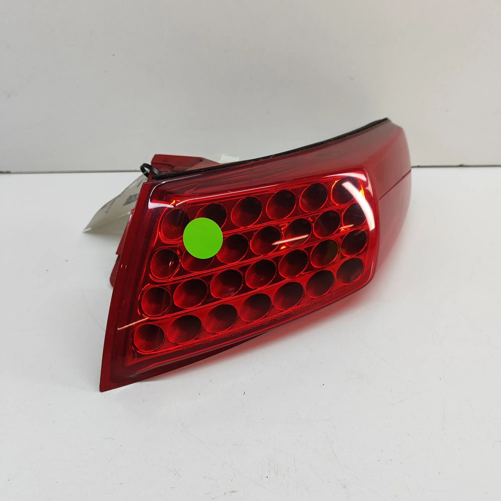 Infiniti FX (S50) Rear Right Tail Light Rear Right Tail Light — INFINITI FX (2002-2008)...
