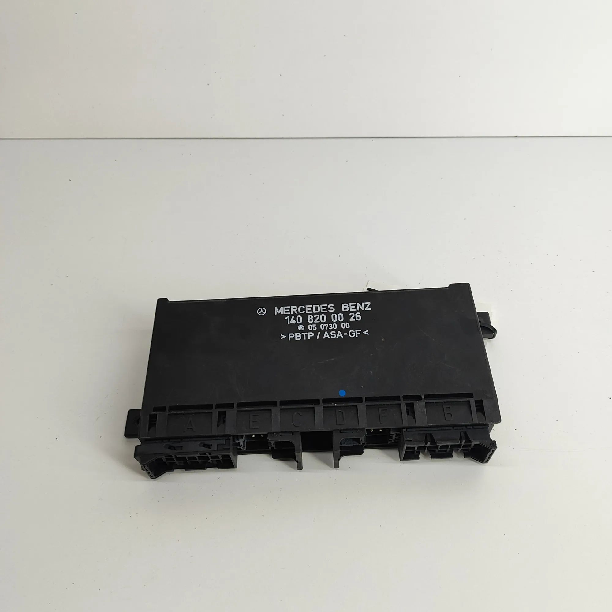 Mercedes-Benz 200 - 500 / E (W124) Comfort Control Unit Comfort Control Unit — MERCEDES BENZ S-CLASS (W...