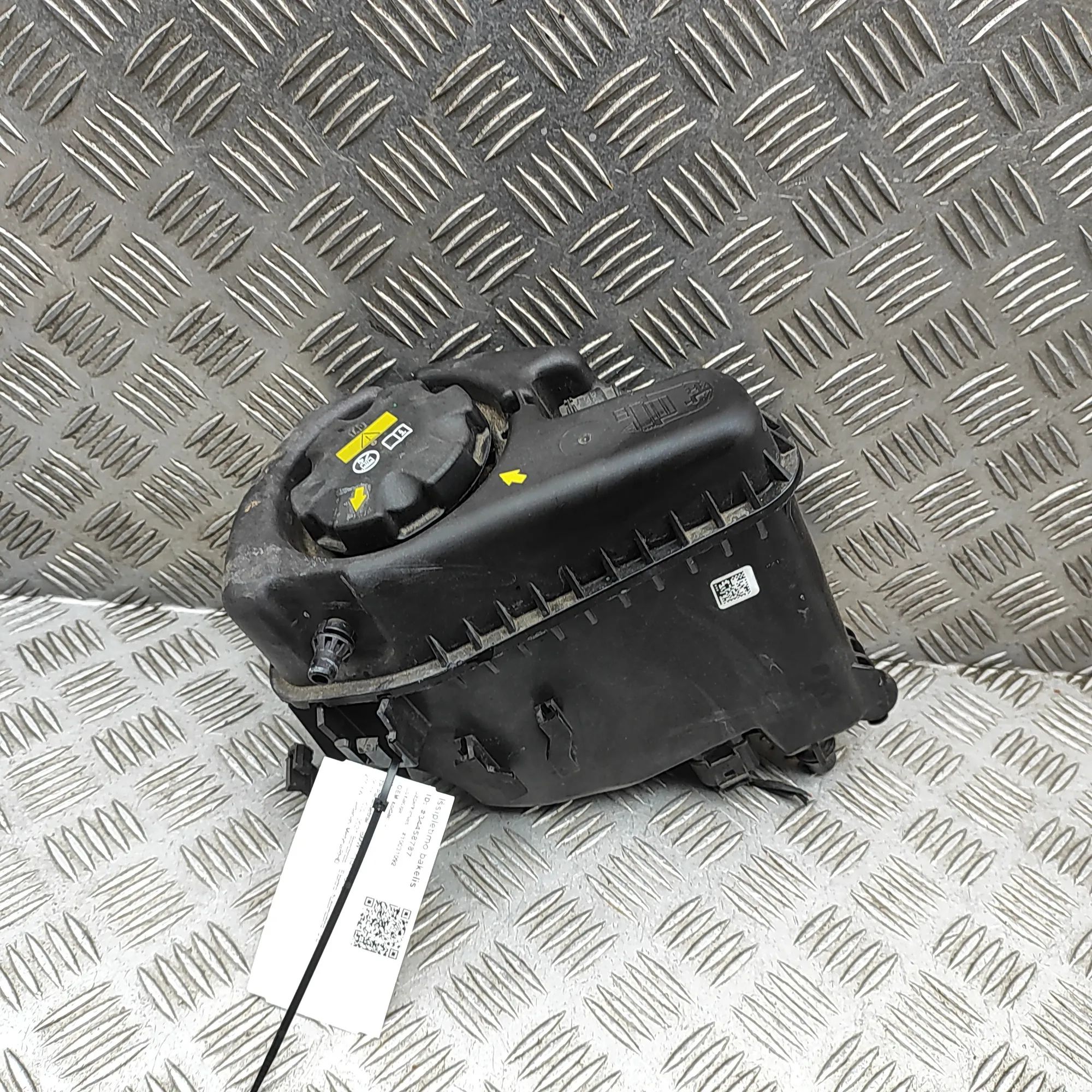 BMW 7 (G11 / G12) Expansion Tank Expansion tank — BMW 7 G11, G12 (2014-2022) — 9...