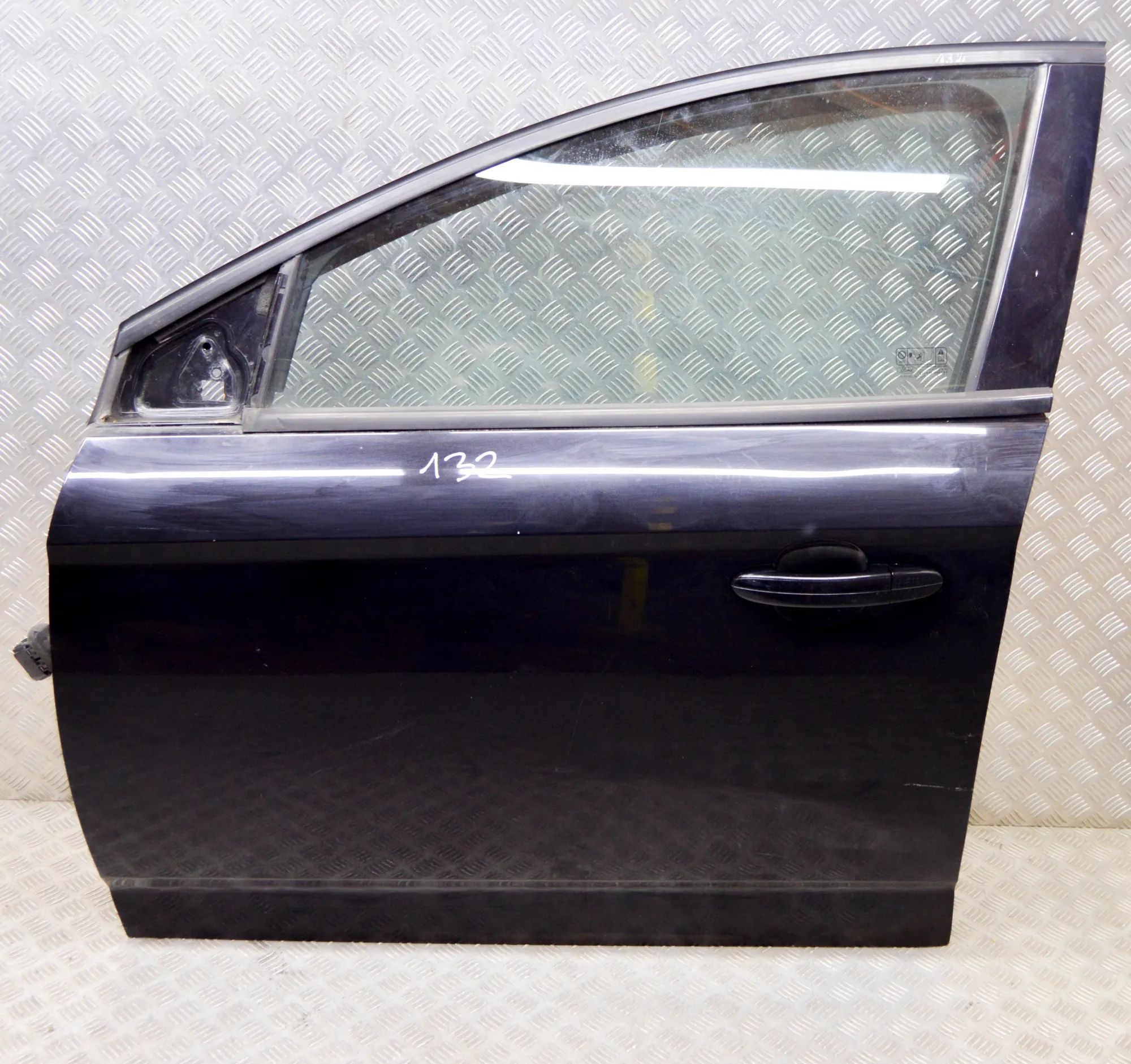 Ford Mondeo Door — front left Door — front left — FORD MONDEO IV Sedan BA7 (2...
