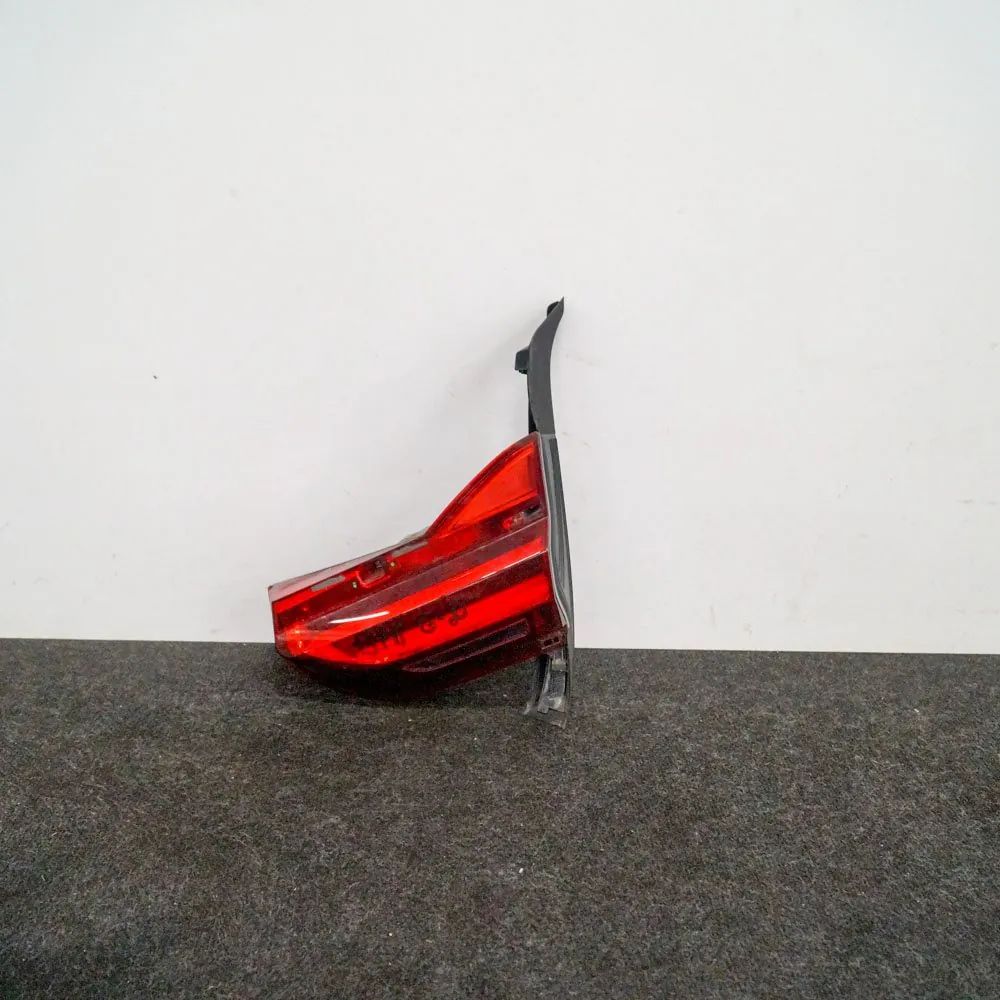 BMW 7 (G11 / G12) Right Side Tailgate Tail Light Right Side Tailgate Tail Light — BMW 7 G11, G12...