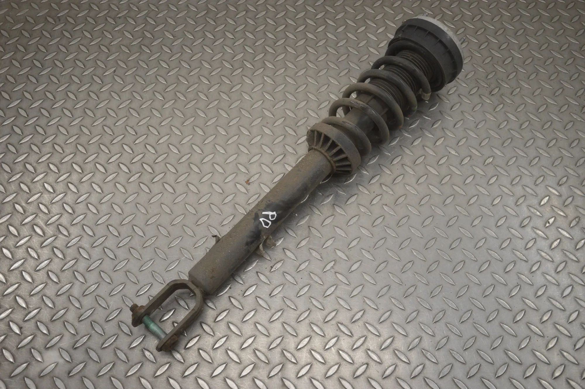 Jaguar XF Shock absorber — front right Shock absorber — front right — JAGUAR XF X260 (...