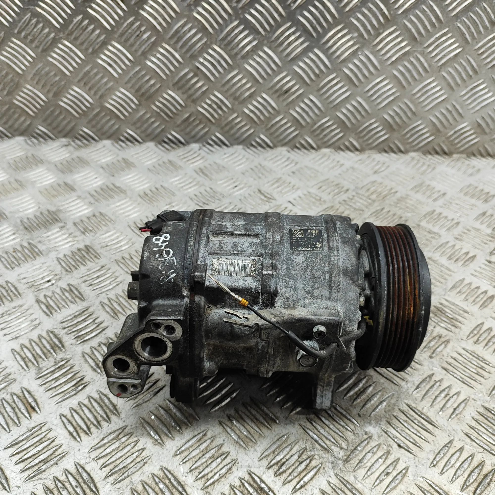 BMW 7 (G11 / G12) Air-conditioning compressor Air-conditioning compressor — BMW 7 G11, G12 (2...
