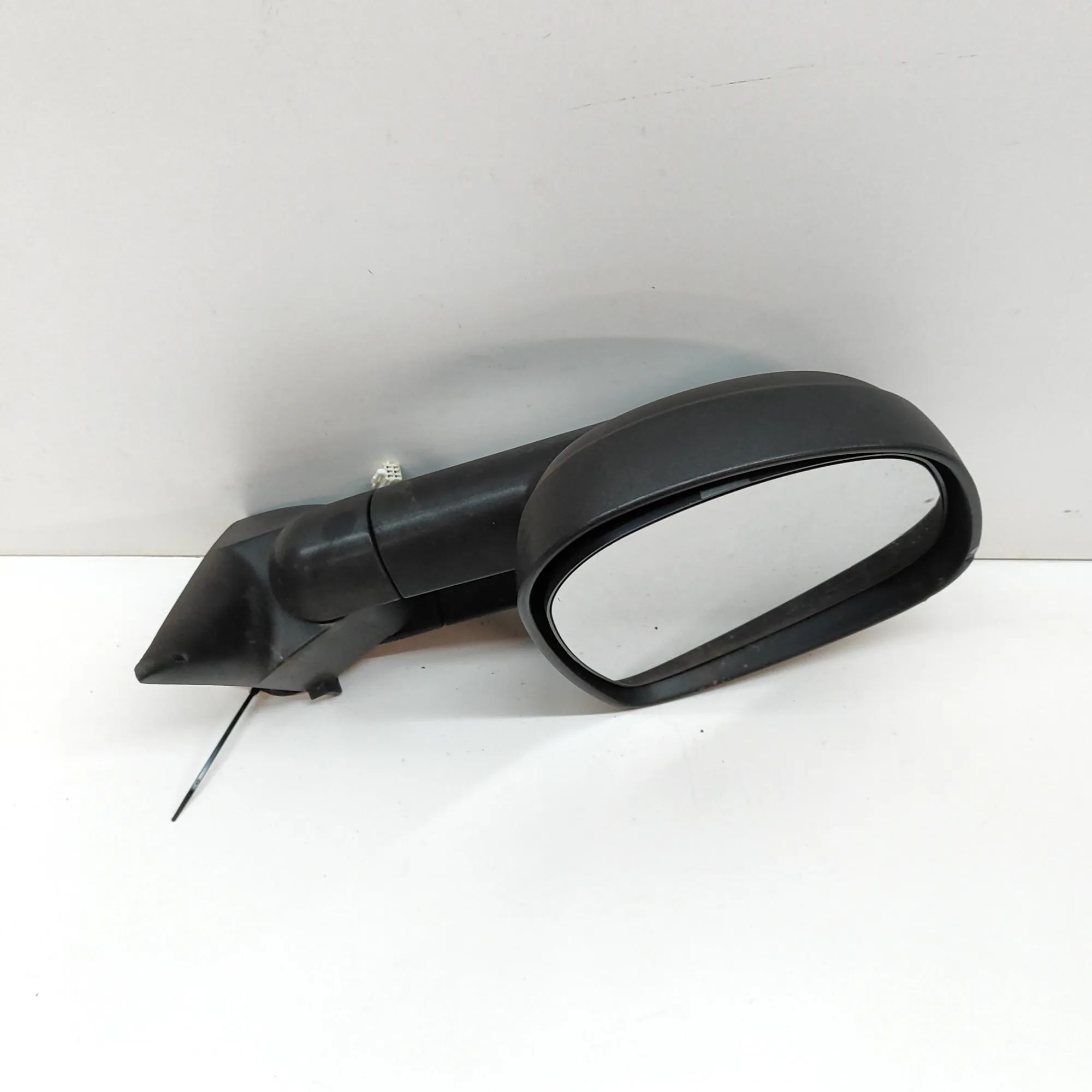 Dodge Ram Right Side Wing Mirror Right Side Wing Mirror — DODGE RAM 2500 Cab & C...