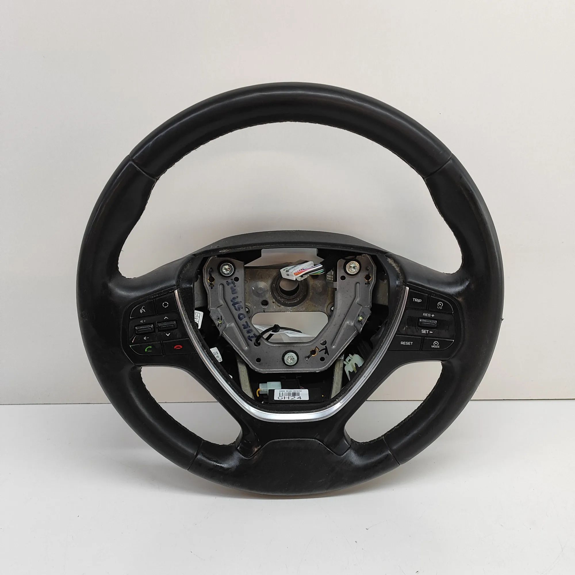 Hyundai i20 steering wheel Steering Wheel — HYUNDAI i20 GB (2014-PRESENT) ...