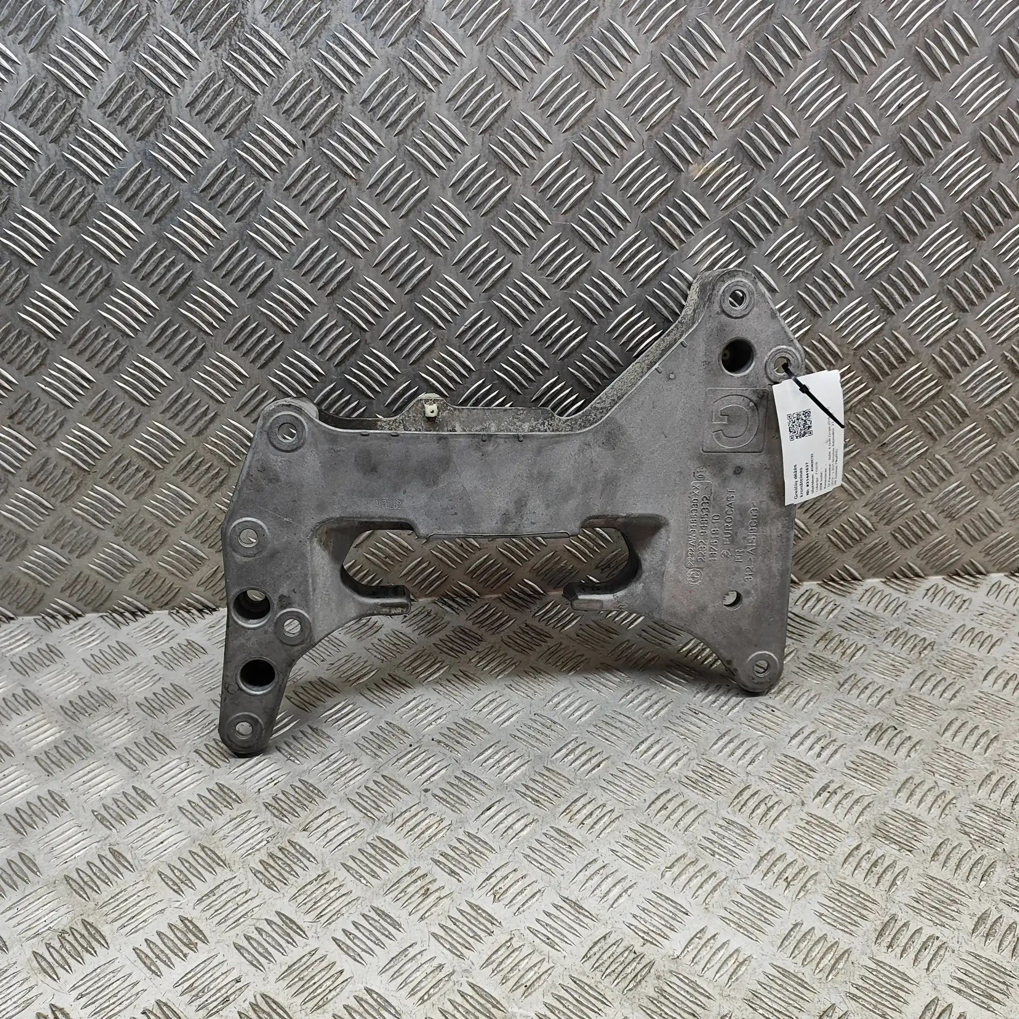 BMW 8 (G15) Gearbox Mount Bracket Gearbox Mount Bracket — BMW 8 Gran Coupe G16, F...