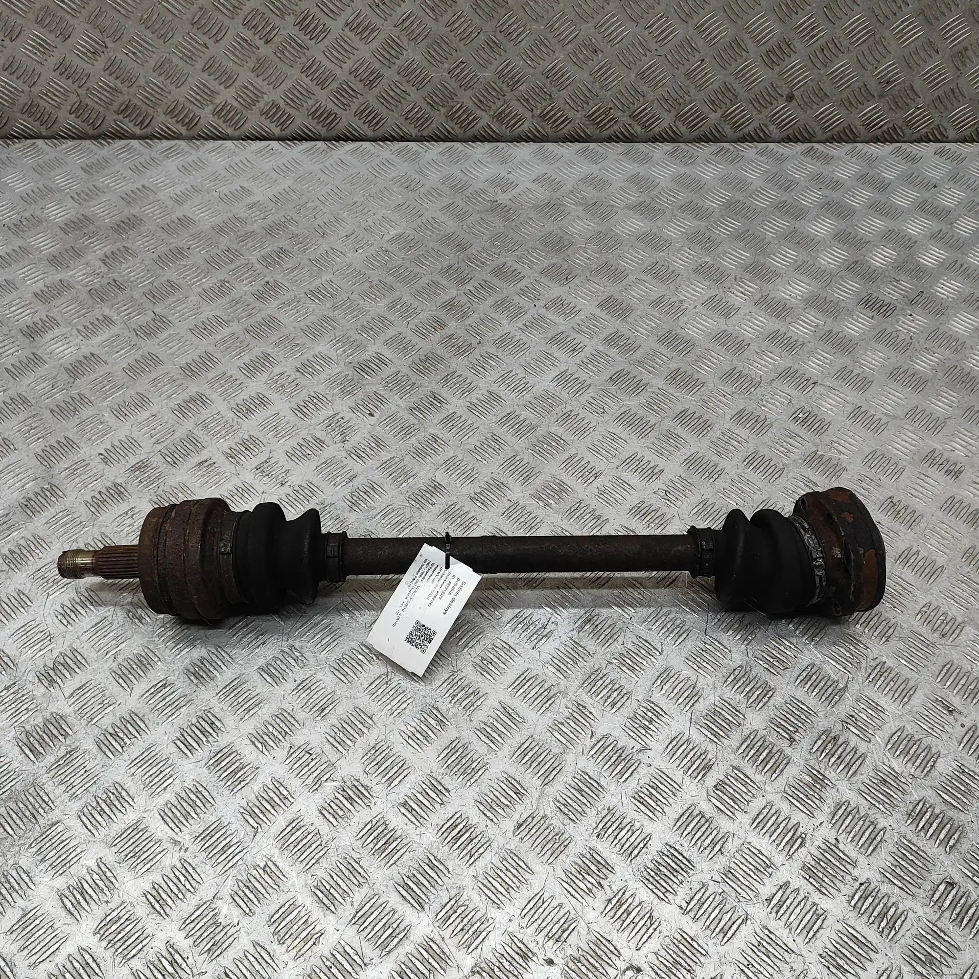 Mercedes-Benz 200 - 500 / E (W124) Rear Right Driveshaft Rear Right Driveshaft — MERCEDES BENZ S-CLASS (...