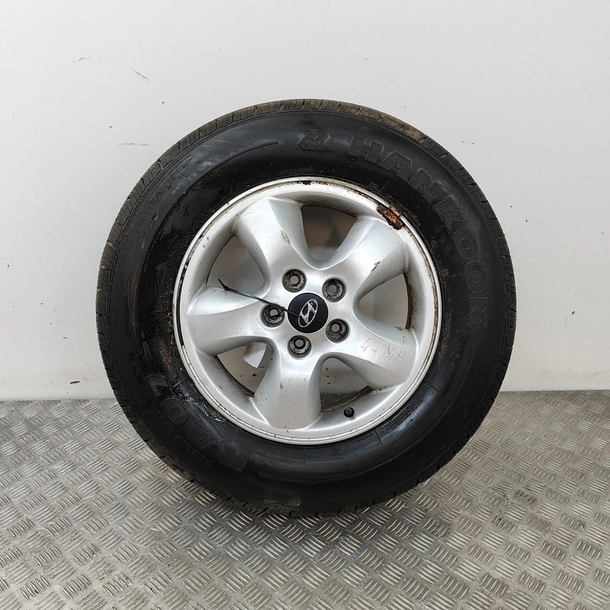 Hyundai Santa Fe Alloy Wheel Alloy wheel — HYUNDAI SANTA FÉ I SM (2000-2006)...