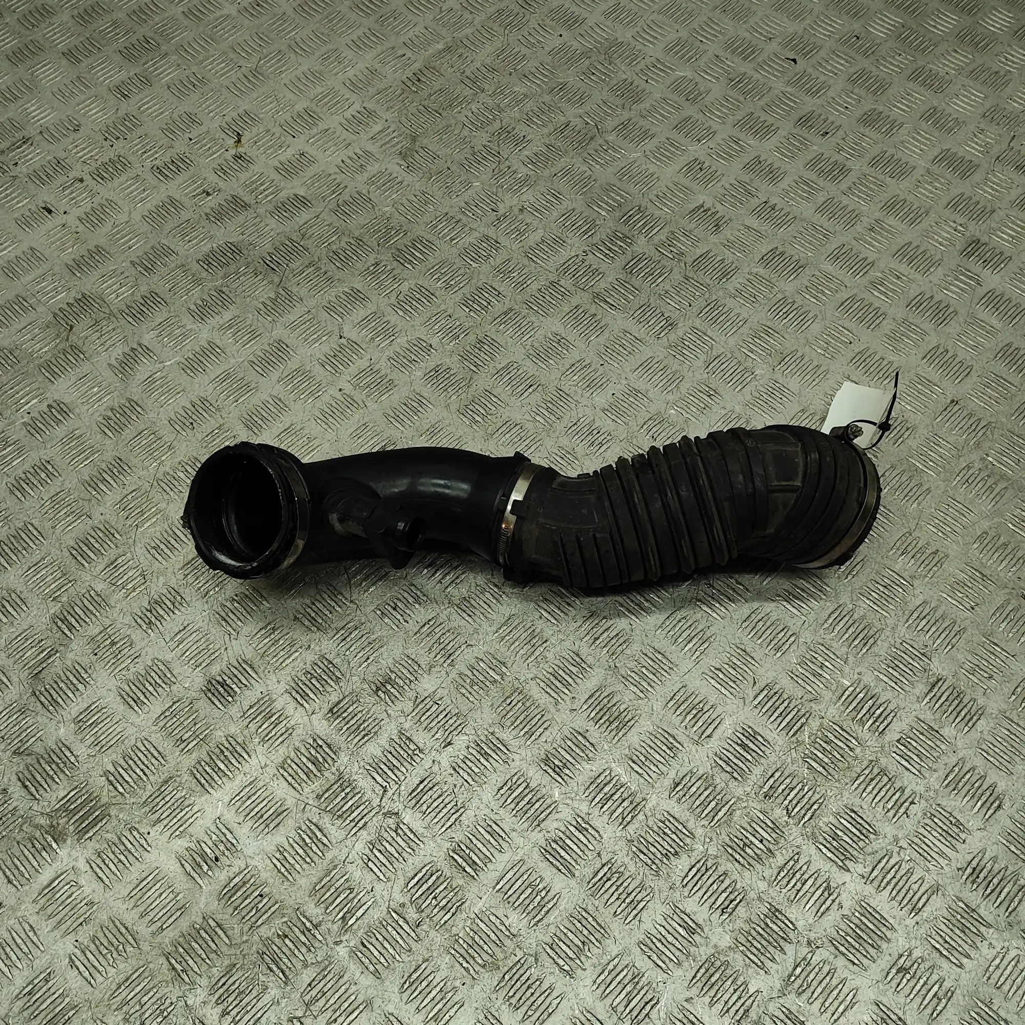 Volkswagen Crafter Air Intake Tube Air Intake Tube — VW CRAFTER Flatbed  SZ_ (2016...