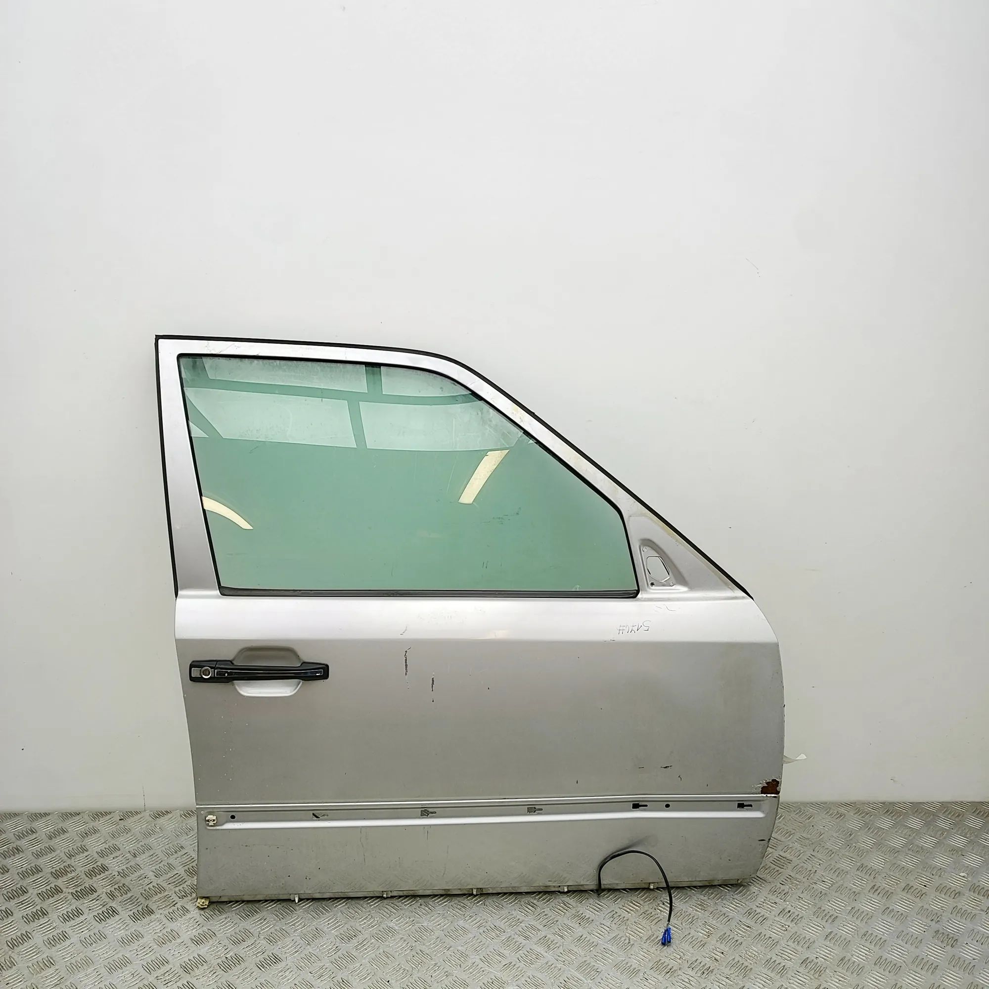 Mercedes-Benz 200 - 500 / E (W124) Door — front right Door — front right — MERCEDES BENZ E-CLASS (W12...