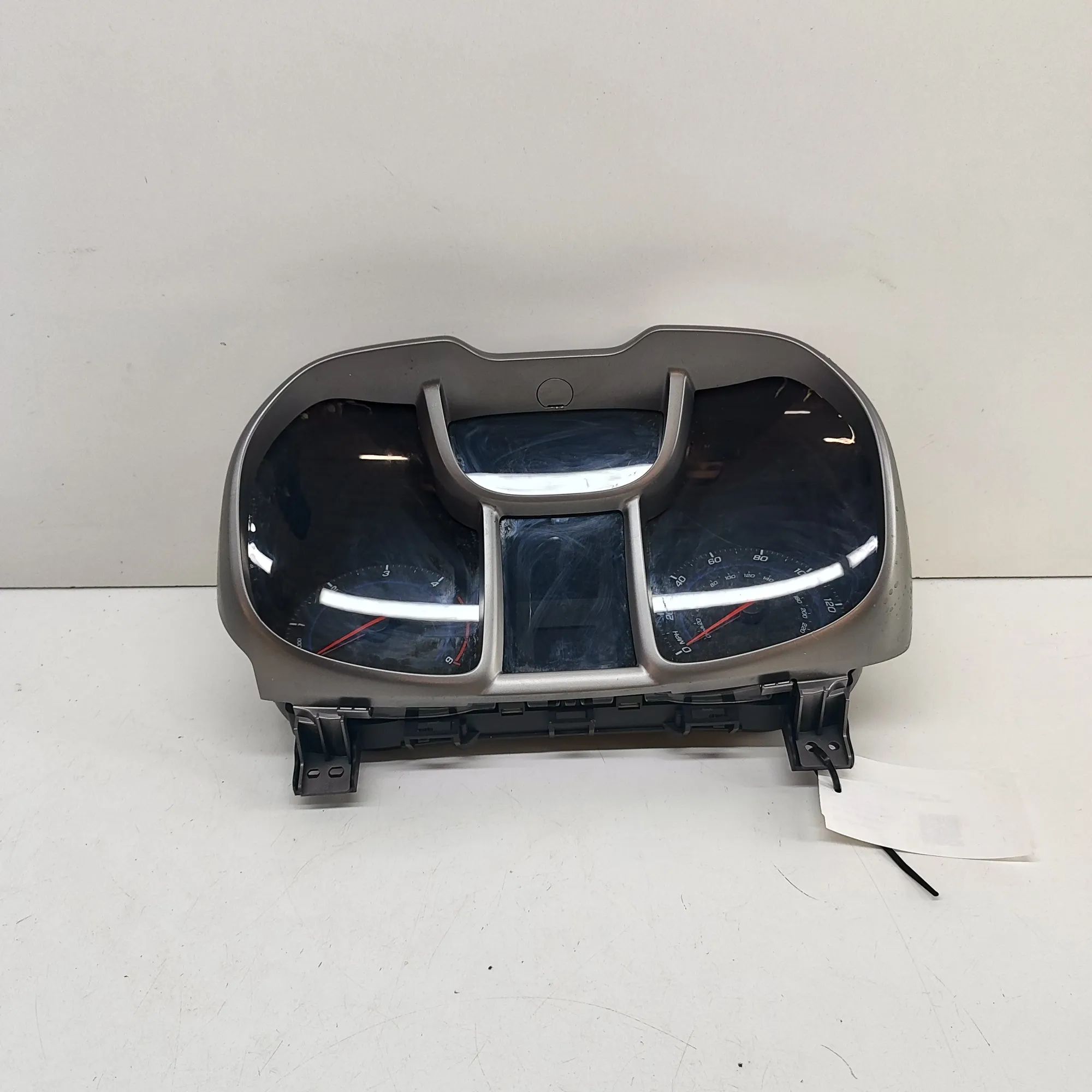 Chevrolet Orlando Instrument Cluster Speedometer Instrument Cluster Speedometer — CHEVROLET ORLA...