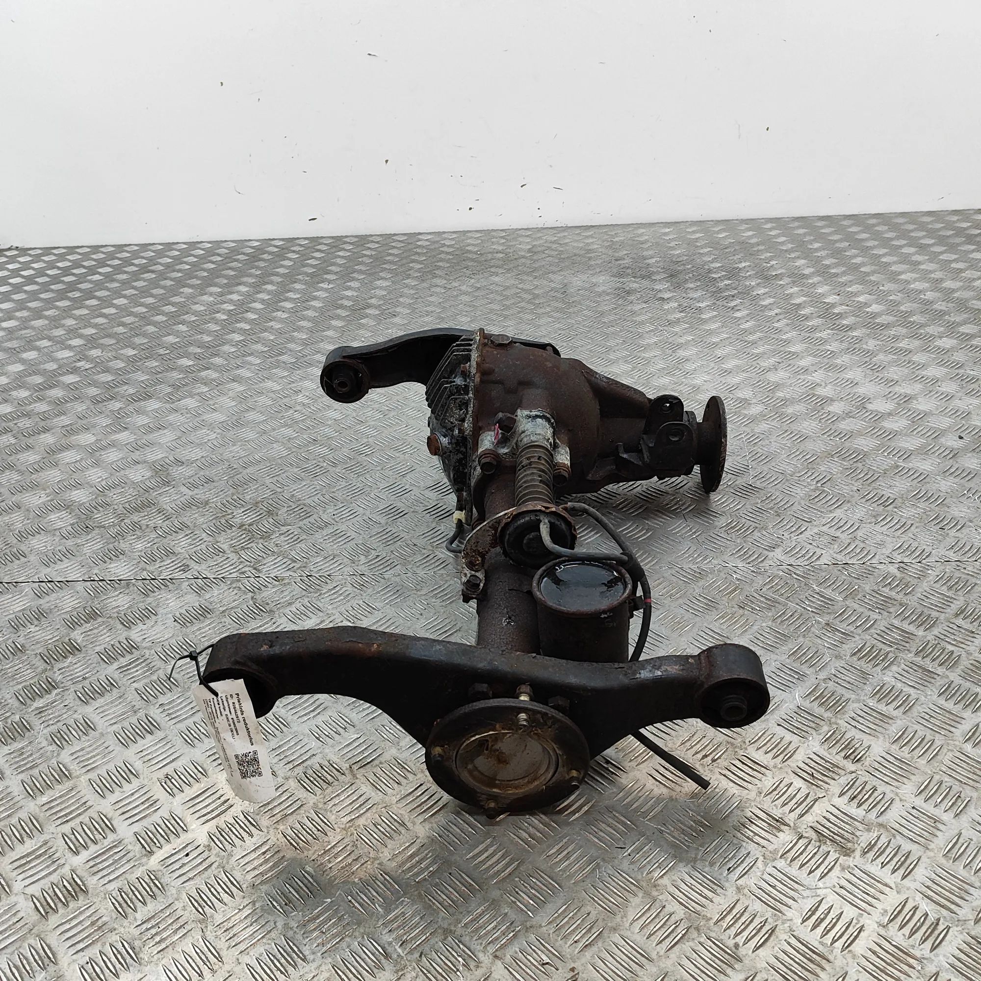 Mitsubishi Pajero Sport etutasauspyörästö Front differential — MITSUBISHI PAJERO SPORT I ...