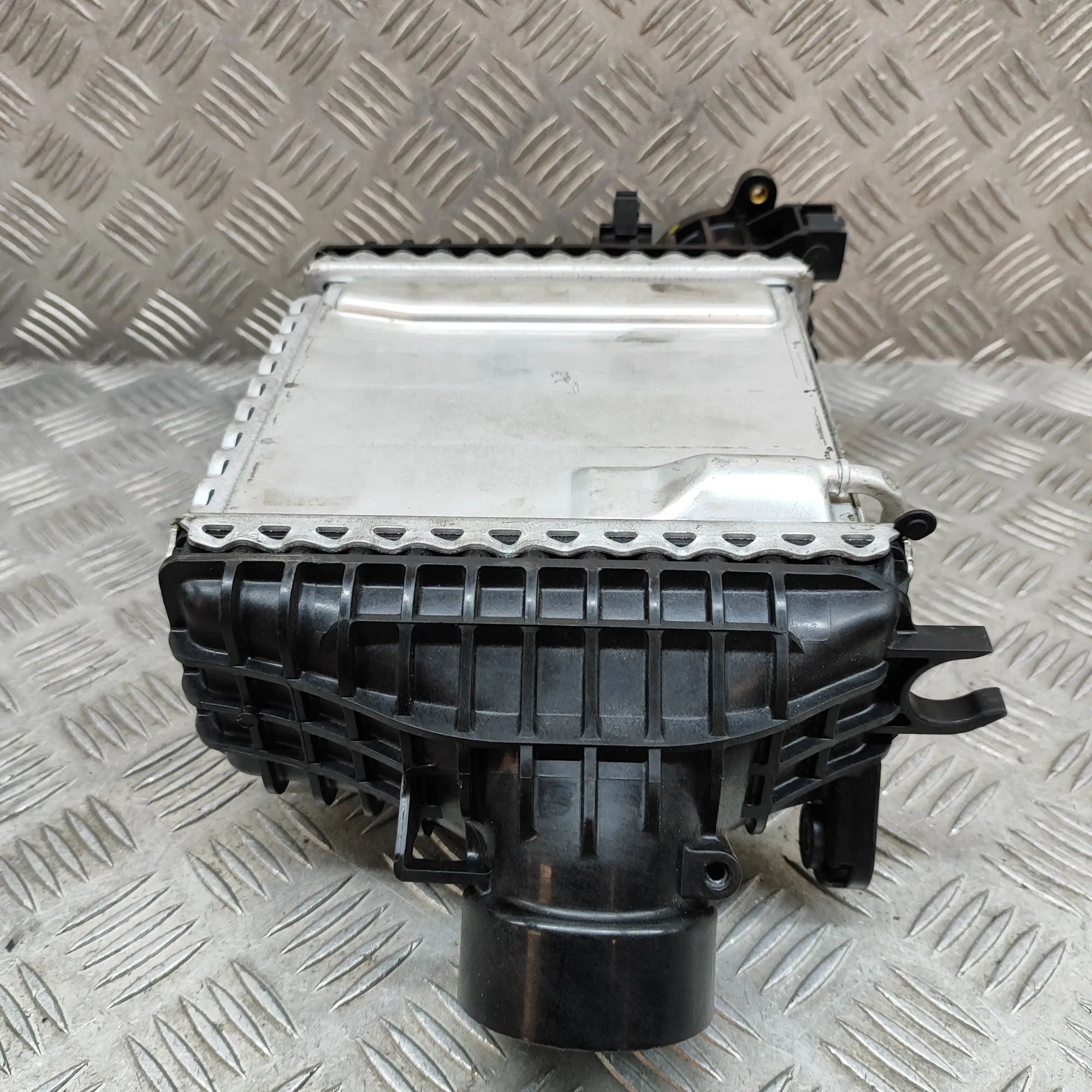 Mercedes-Benz A (W176) Intercooler radiator Intercooler radiator — MERCEDES BENZ E-CLASS (W...