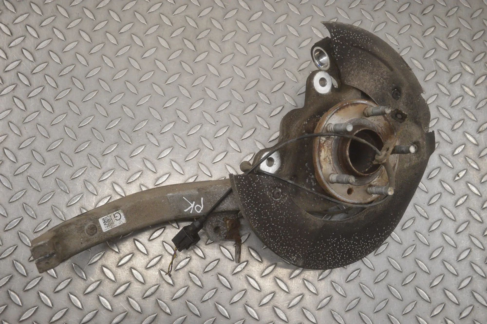 Jaguar XF Front Left Wheel Hub Front Left Wheel Hub — JAGUAR XF X260 (2015-PRE...