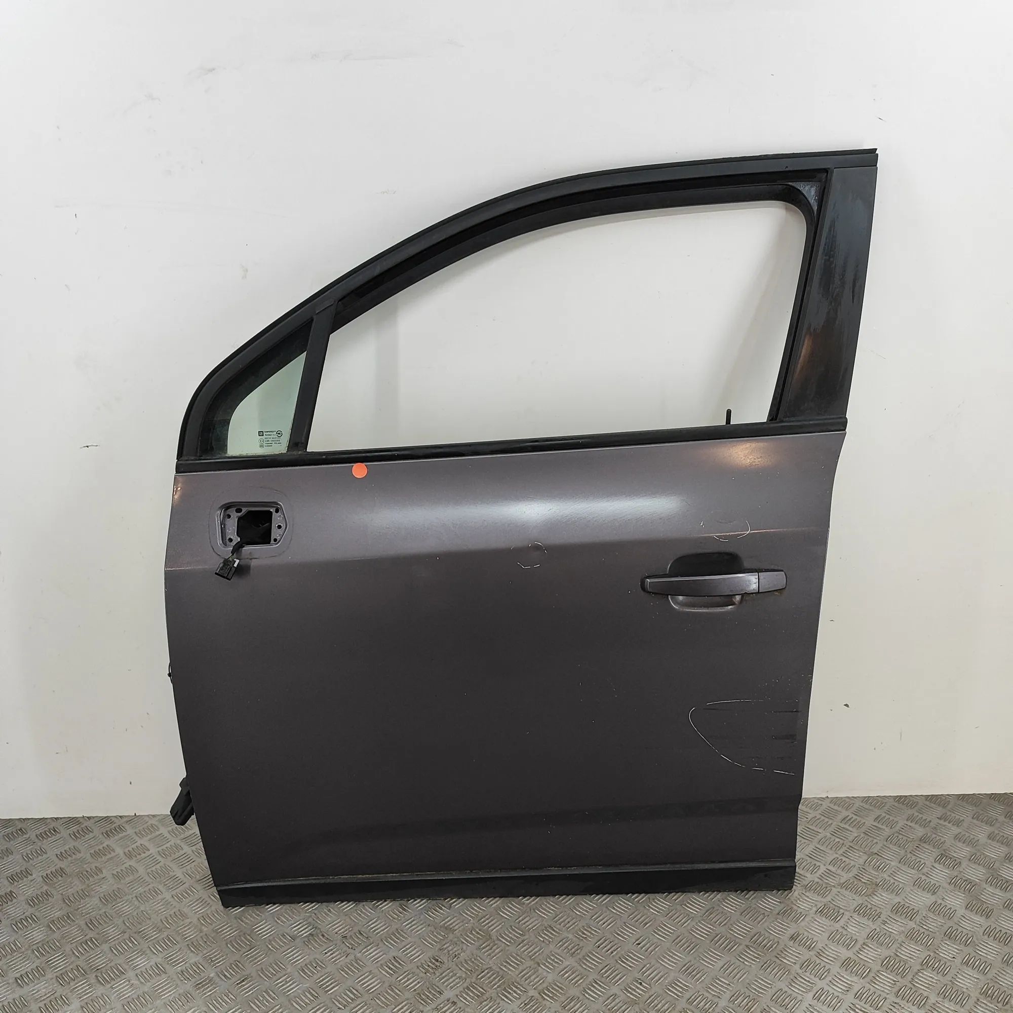 Chevrolet Orlando Door — front left Door — front left — CHEVROLET ORLANDO J309 (201...