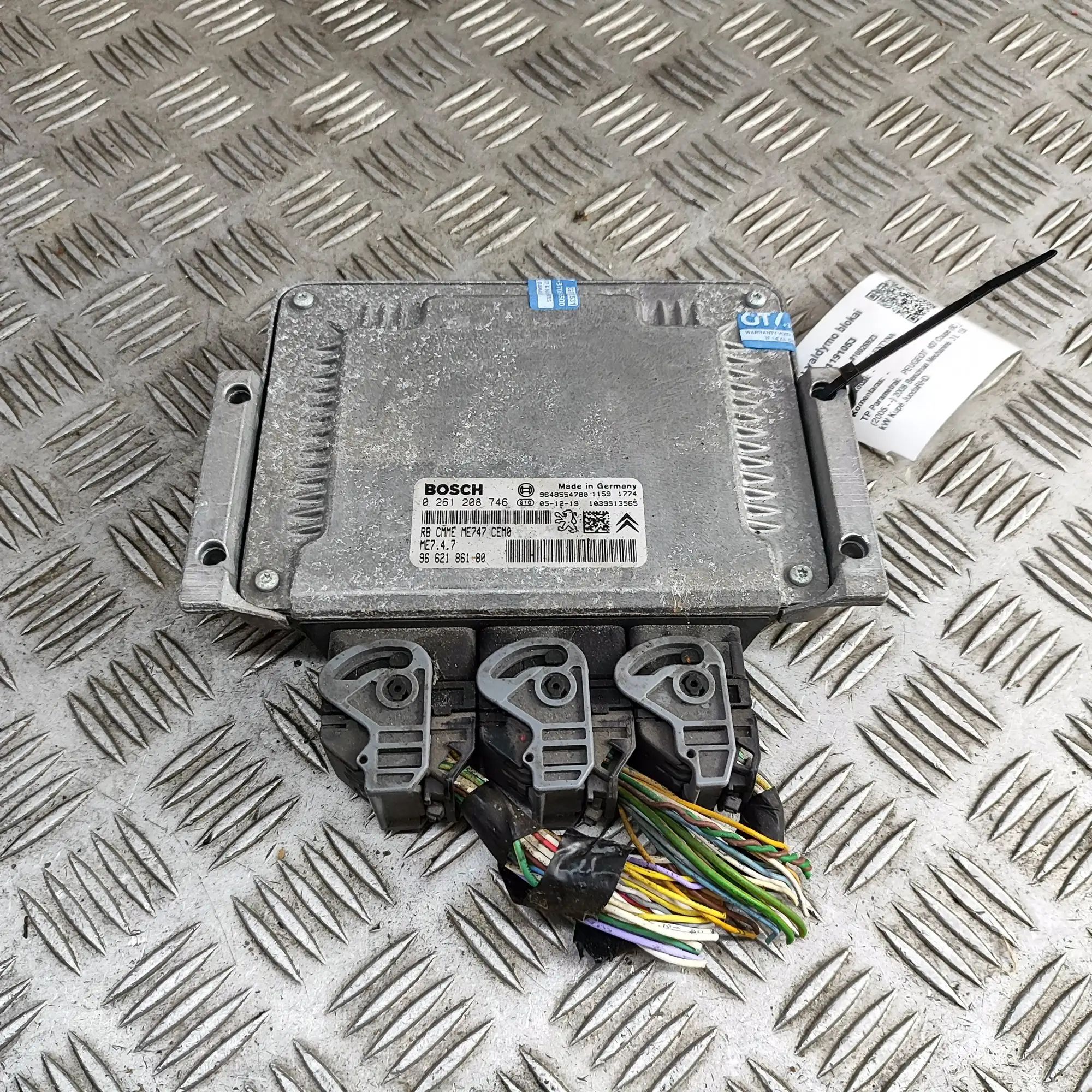 Peugeot 407 Engine Control Unit Engine Control Unit — PEUGEOT 407 Coupe 6C_ (20...
