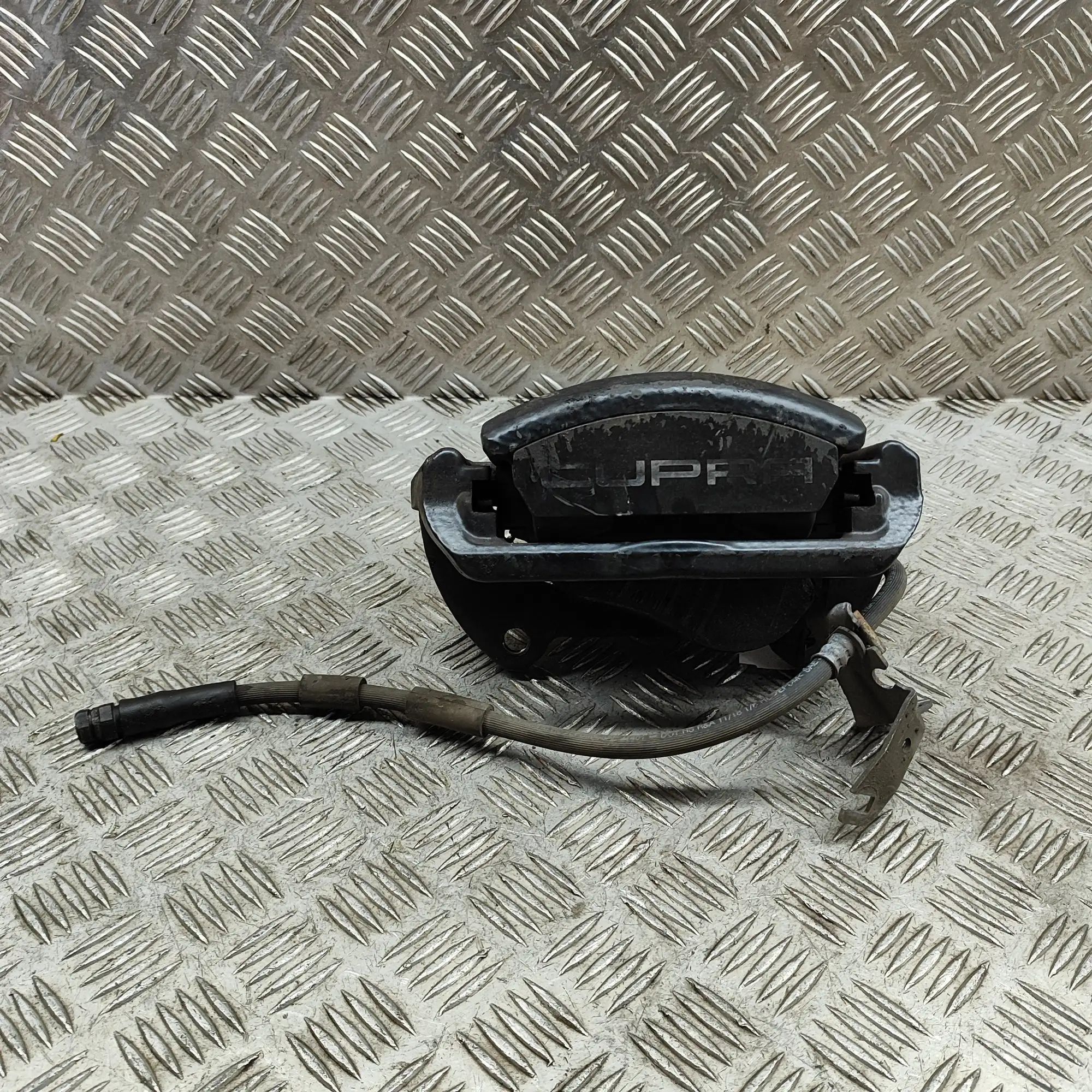 Seat Leon Front Left Brake Caliper Front left brake caliper — SEAT LEON ST 5F8 (20...
